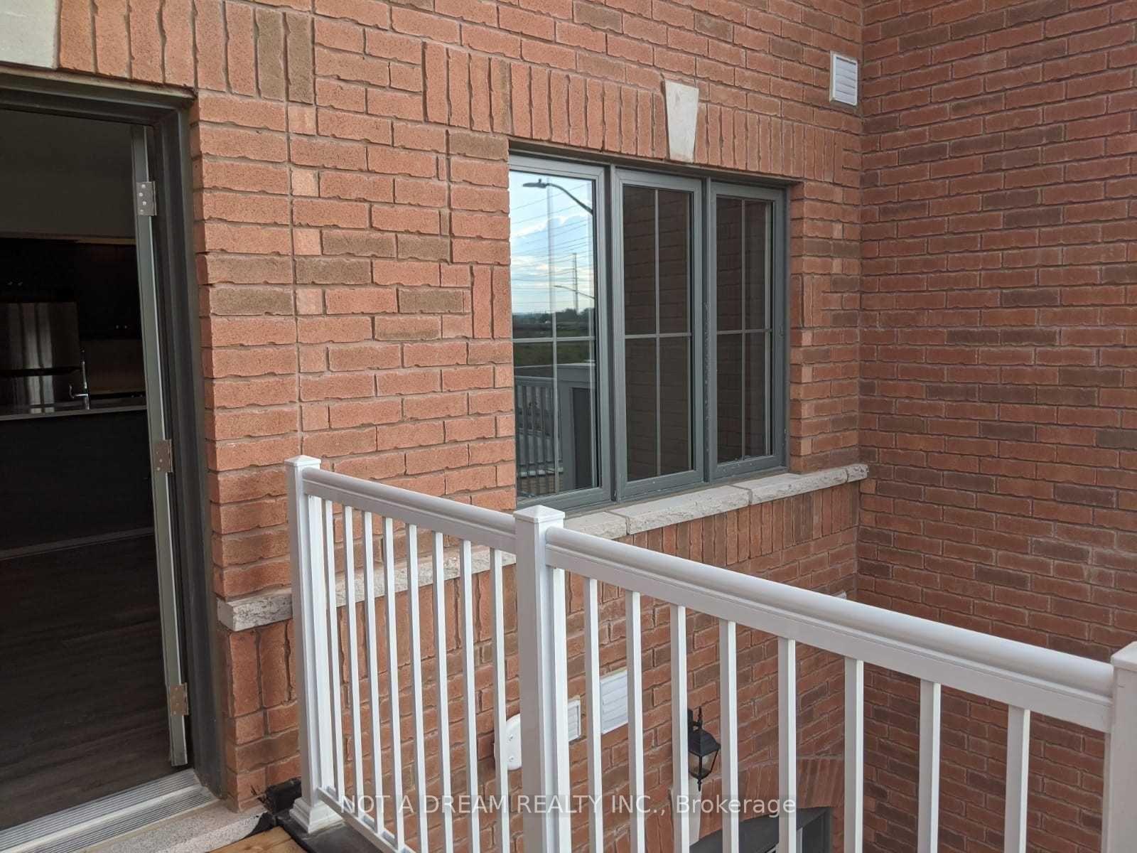 Photo 10 of 35 Bluegill Crescent, Whitby, Rural Whitby — HOMEH