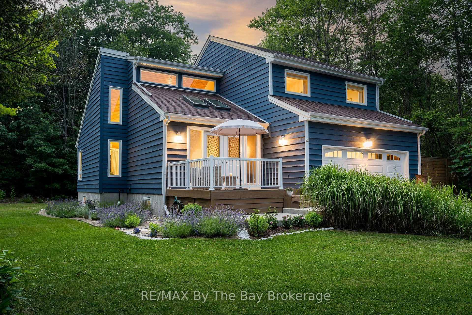 Front of 22 Bridlewood Crescent