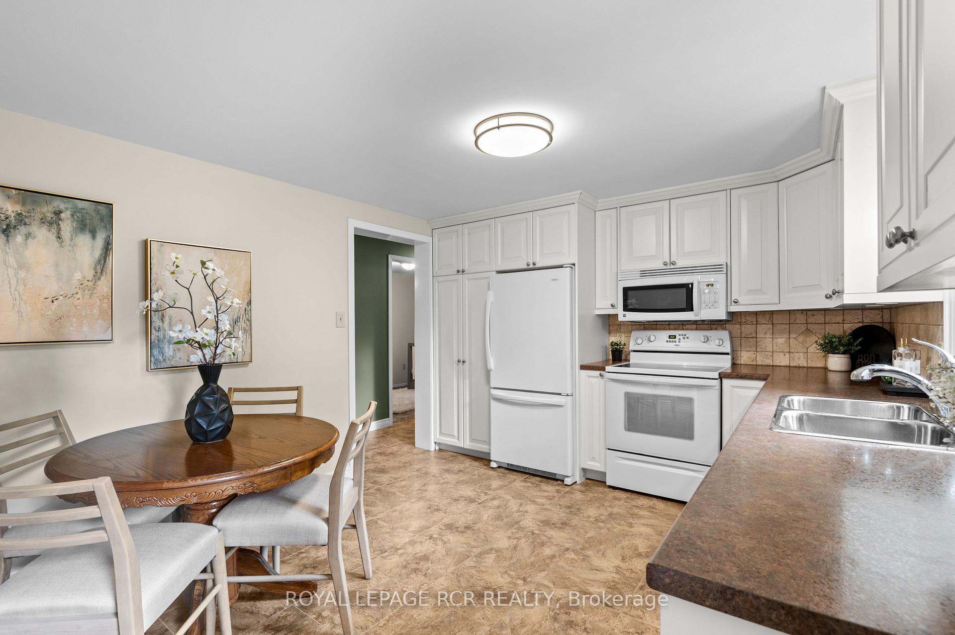 Photo 10 of 393519 County Road 12, Amaranth, Rural Amaranth — HOMEH