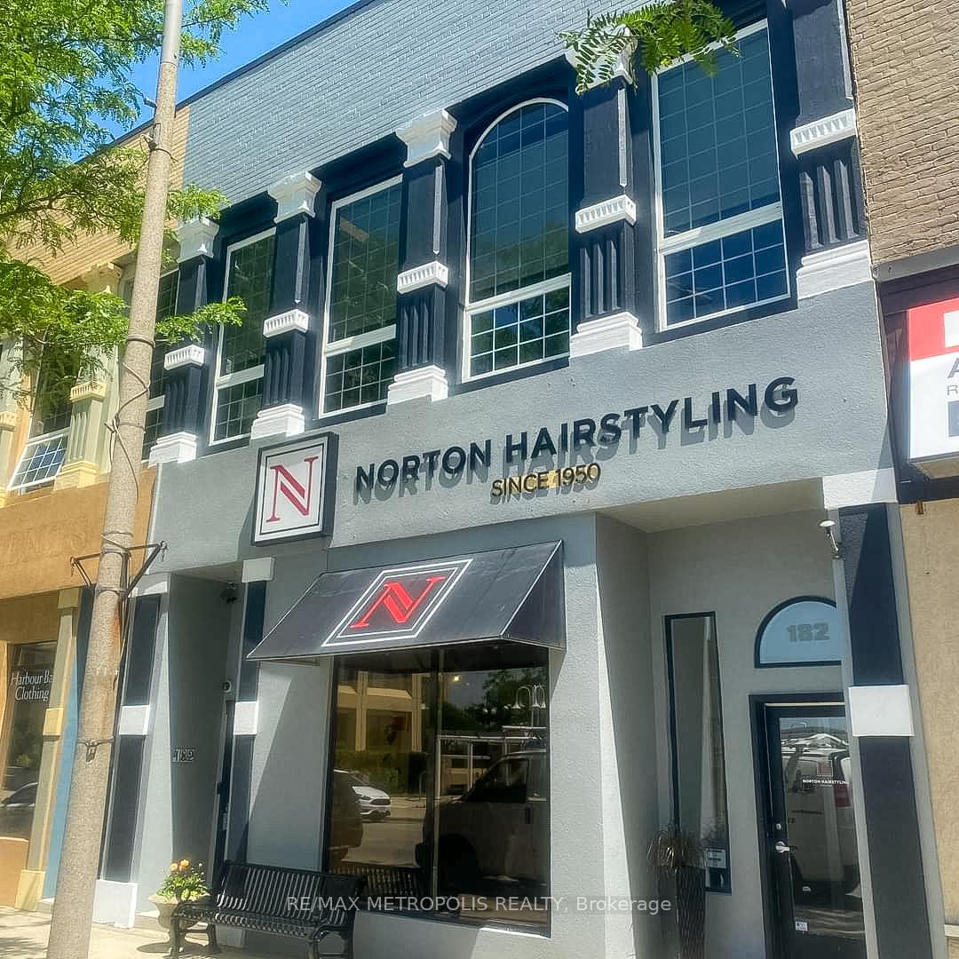 Photo 3 of Unit Upper, 182 Front Street N, Sarnia — HOMEH