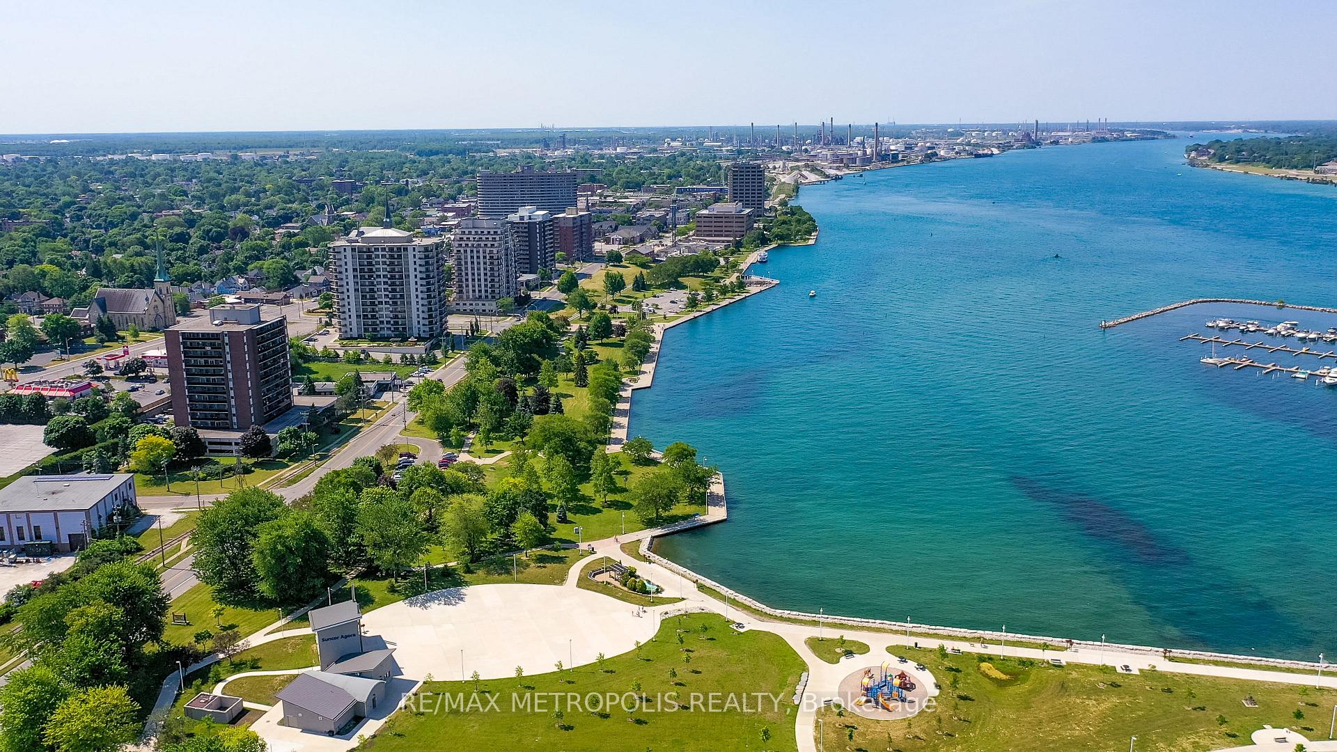 Photo 31 of Unit Upper, 182 Front Street N, Sarnia — HOMEH