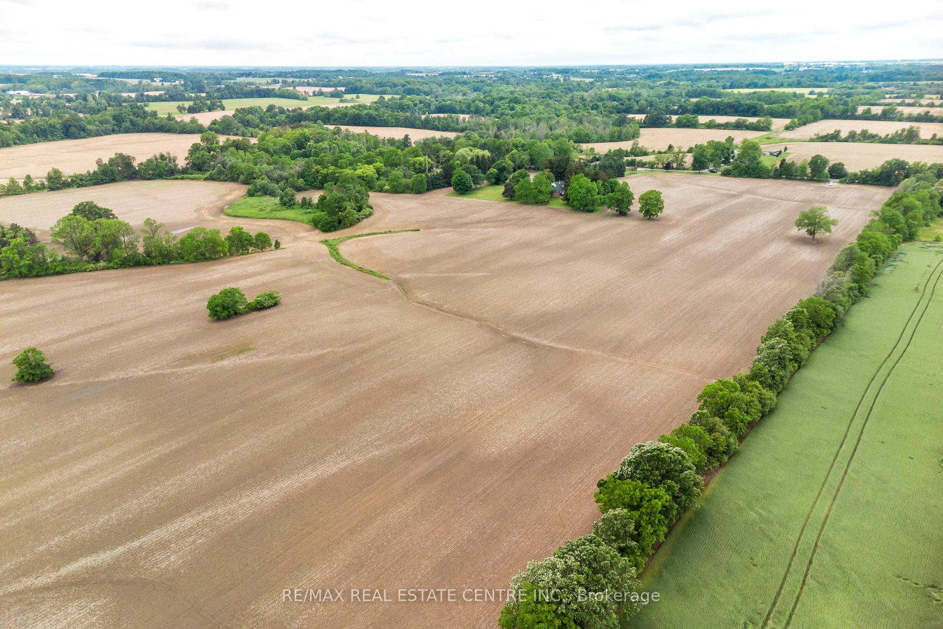 Photo 4 of 1283 Trinity Church Road, Hamilton, Rural Glanbrook — HOMEH