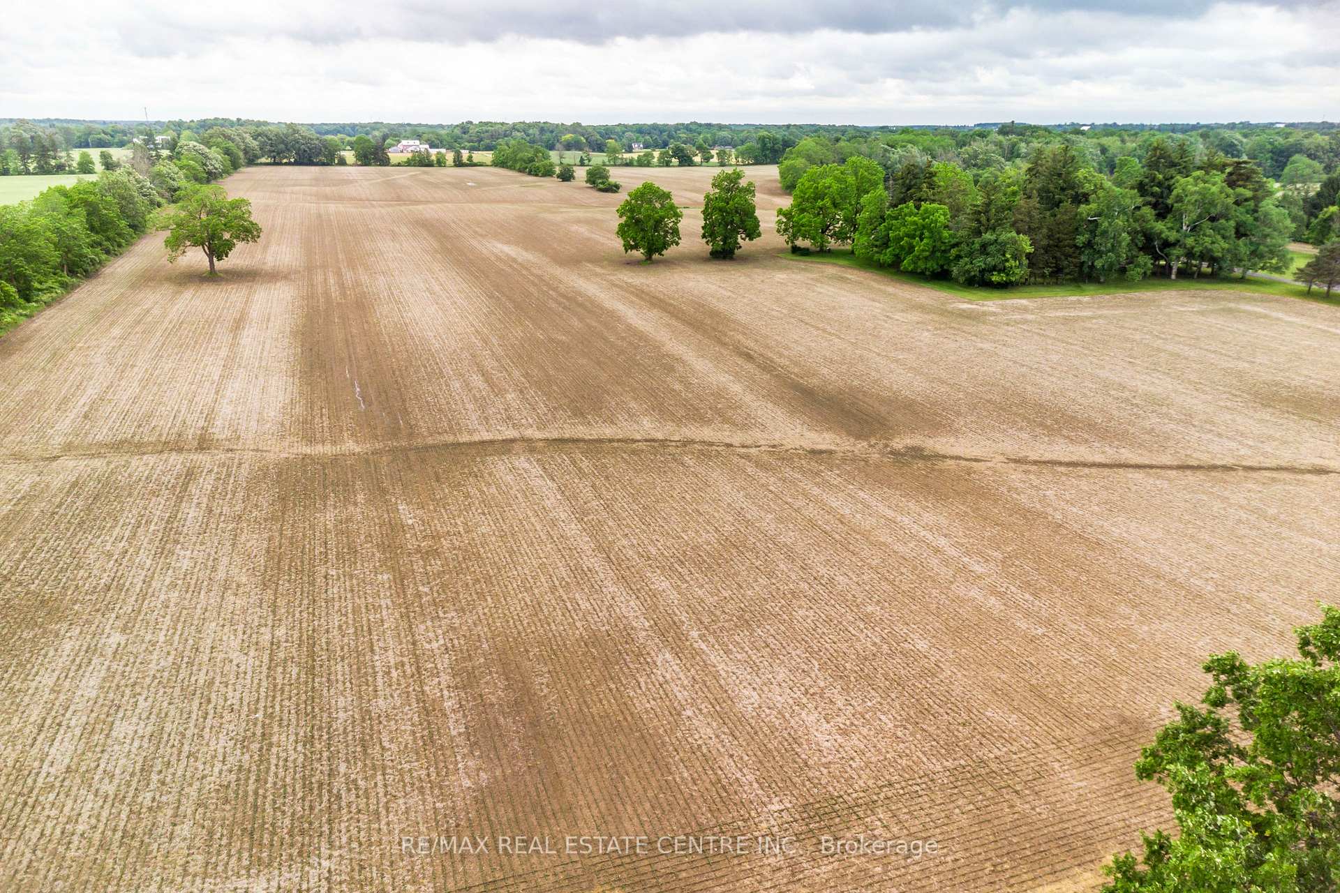 Photo 5 of 1283 Trinity Church Road, Hamilton, Rural Glanbrook — HOMEH