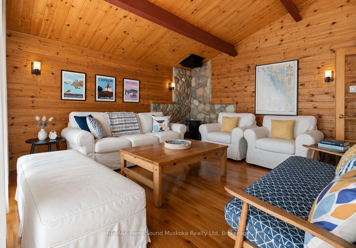 Photo 11 of 708 Paradise Lane, First Nations — HOMEH
