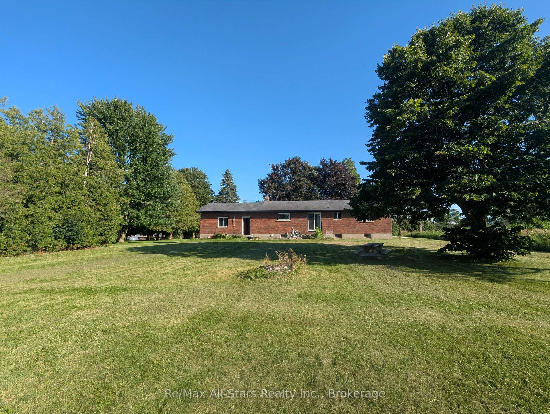 Photo 16 of 1470 Zion 4th Line, Cavan Monaghan, Cavan Twp — HOMEH