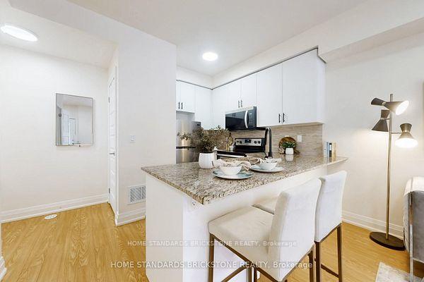 Photo 7 of Unit 53, 19 Eldora Avenue, North York, Newtonbrook West — HOMEH