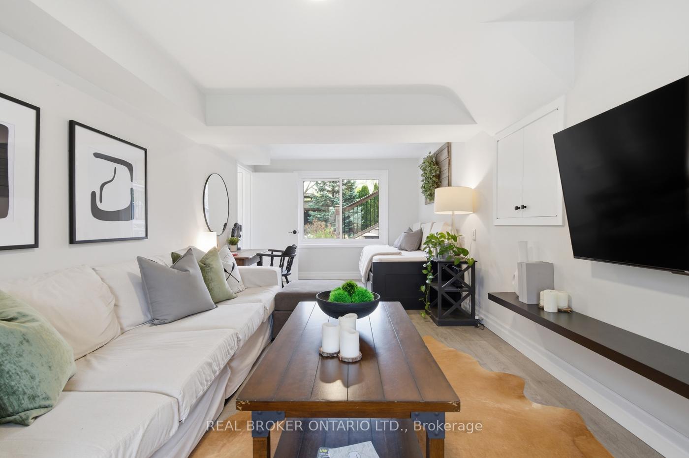 Photo 26 of 25 Victor Boulevard, St. Catharines, Glendale/Glenridge — HOMEH