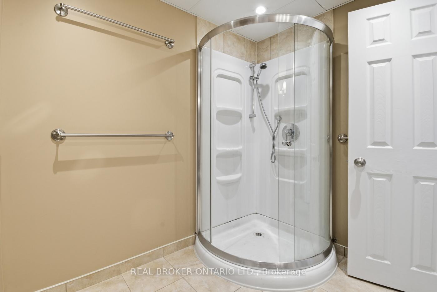 Photo 34 of 25 Victor Boulevard, St. Catharines, Glendale/Glenridge — HOMEH