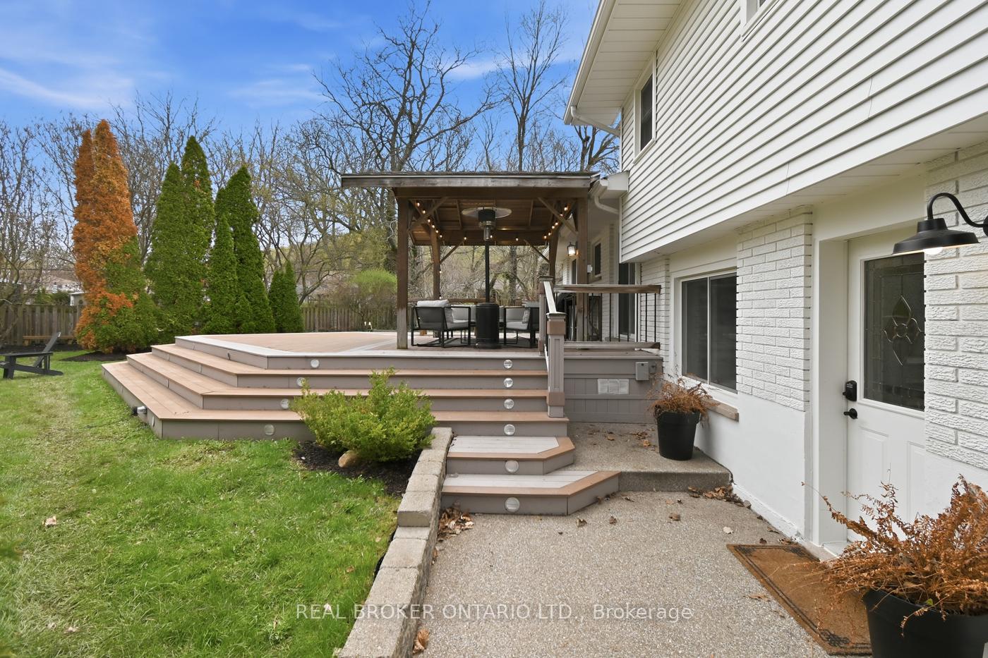 Photo 41 of 25 Victor Boulevard, St. Catharines, Glendale/Glenridge — HOMEH