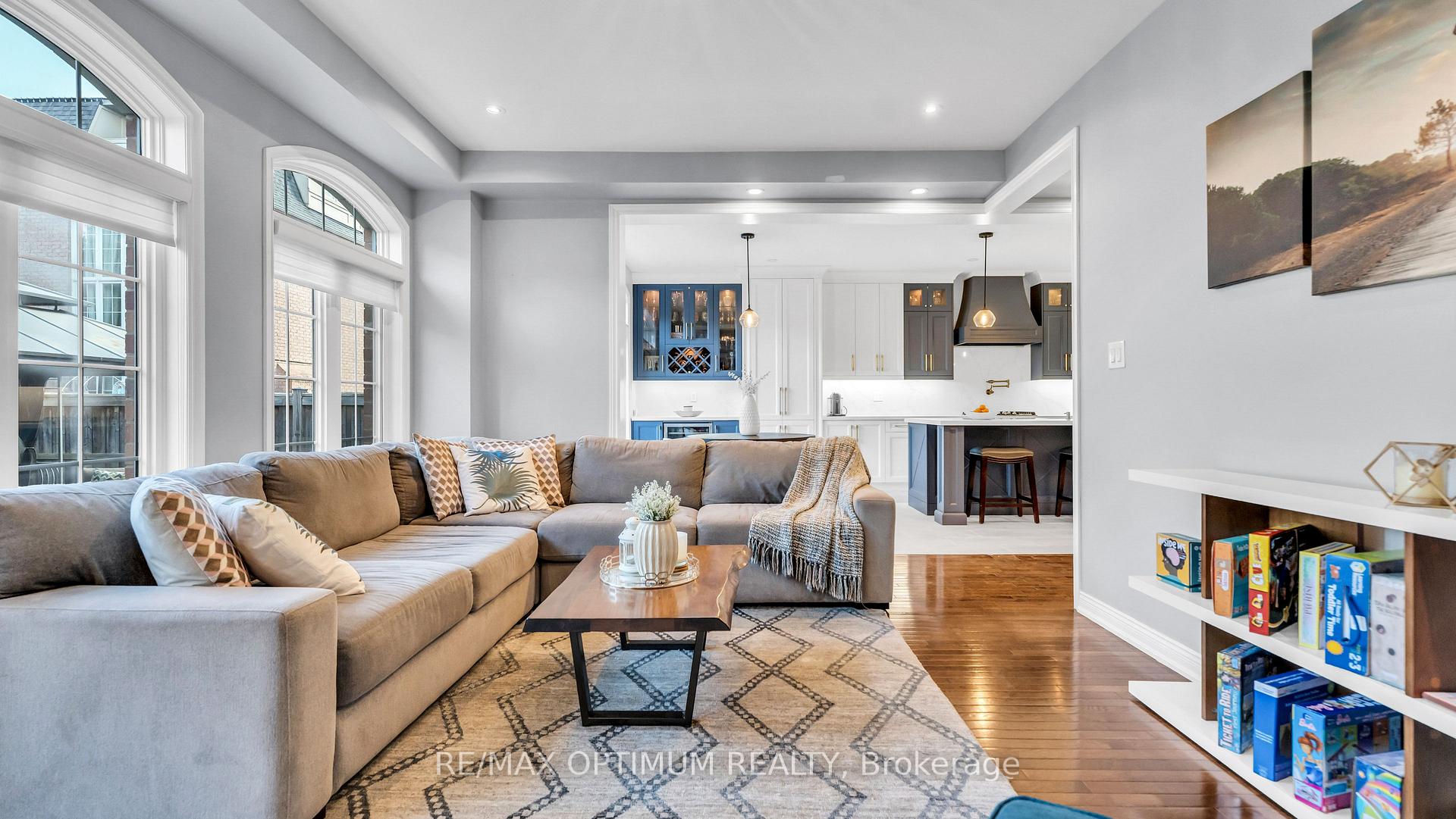 Photo 16 of 37 Island Grove, Brampton, Credit Valley — HOMEH