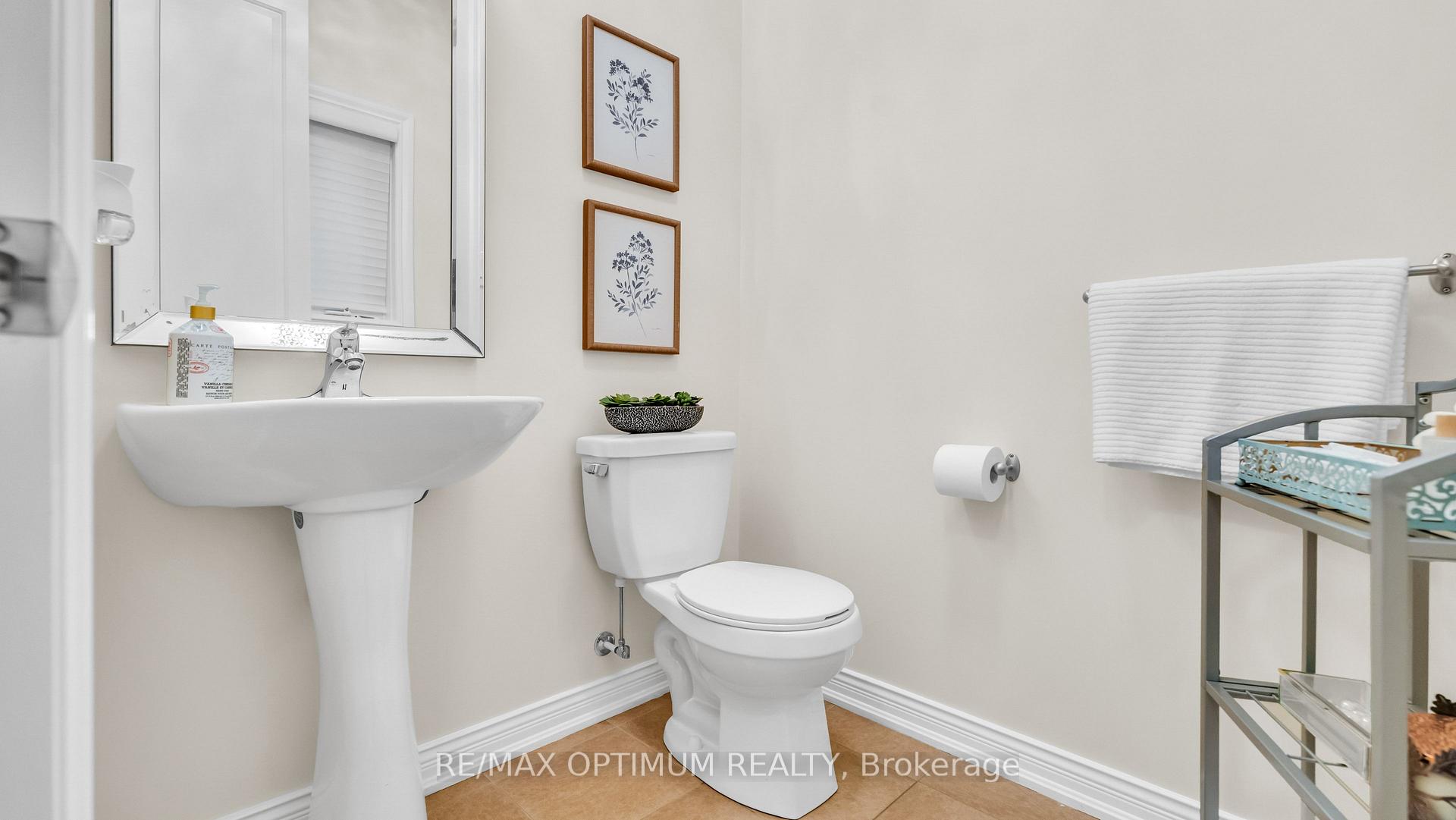 Photo 17 of 37 Island Grove, Brampton, Credit Valley — HOMEH