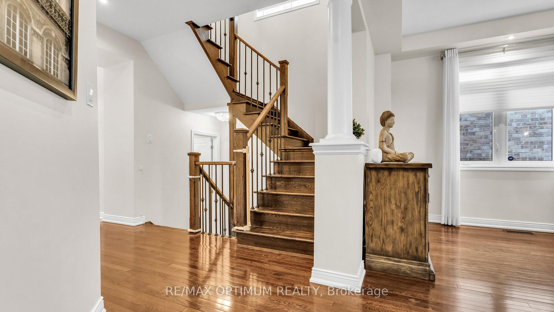 Photo 19 of 37 Island Grove, Brampton, Credit Valley — HOMEH