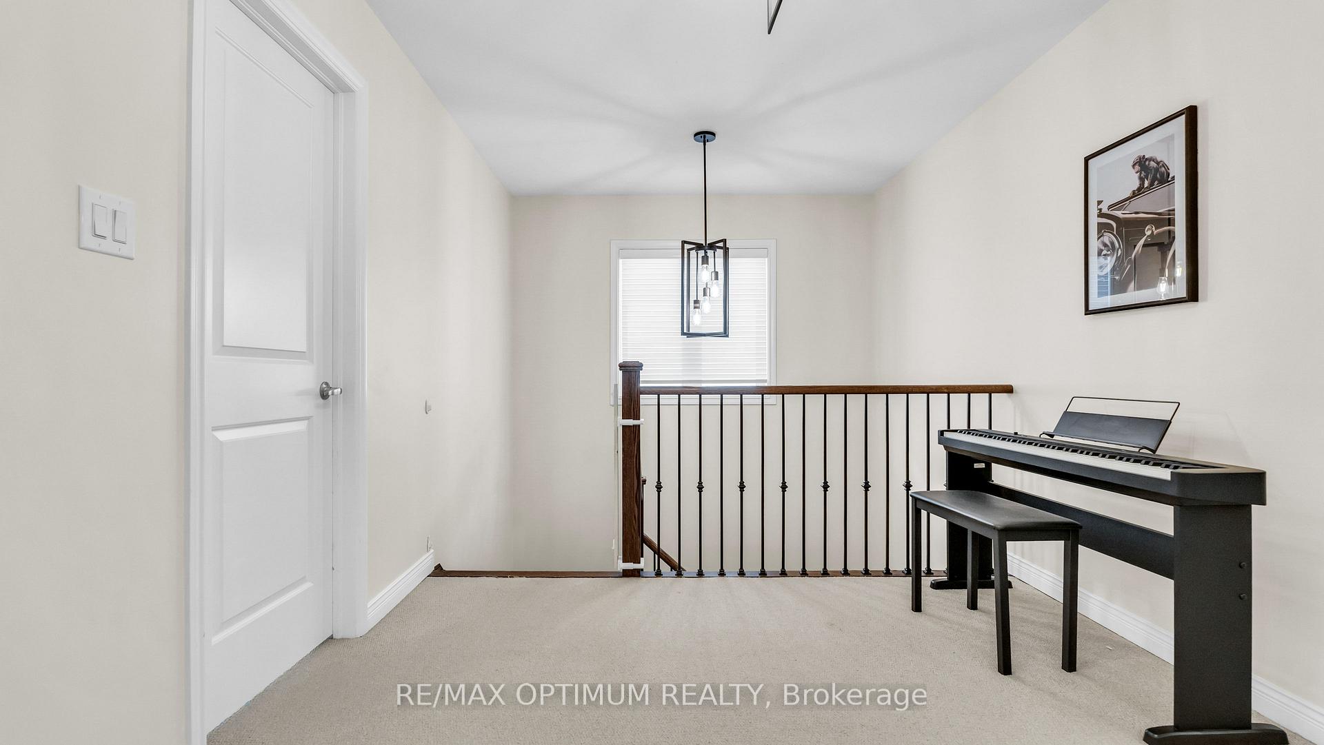 Photo 20 of 37 Island Grove, Brampton, Credit Valley — HOMEH