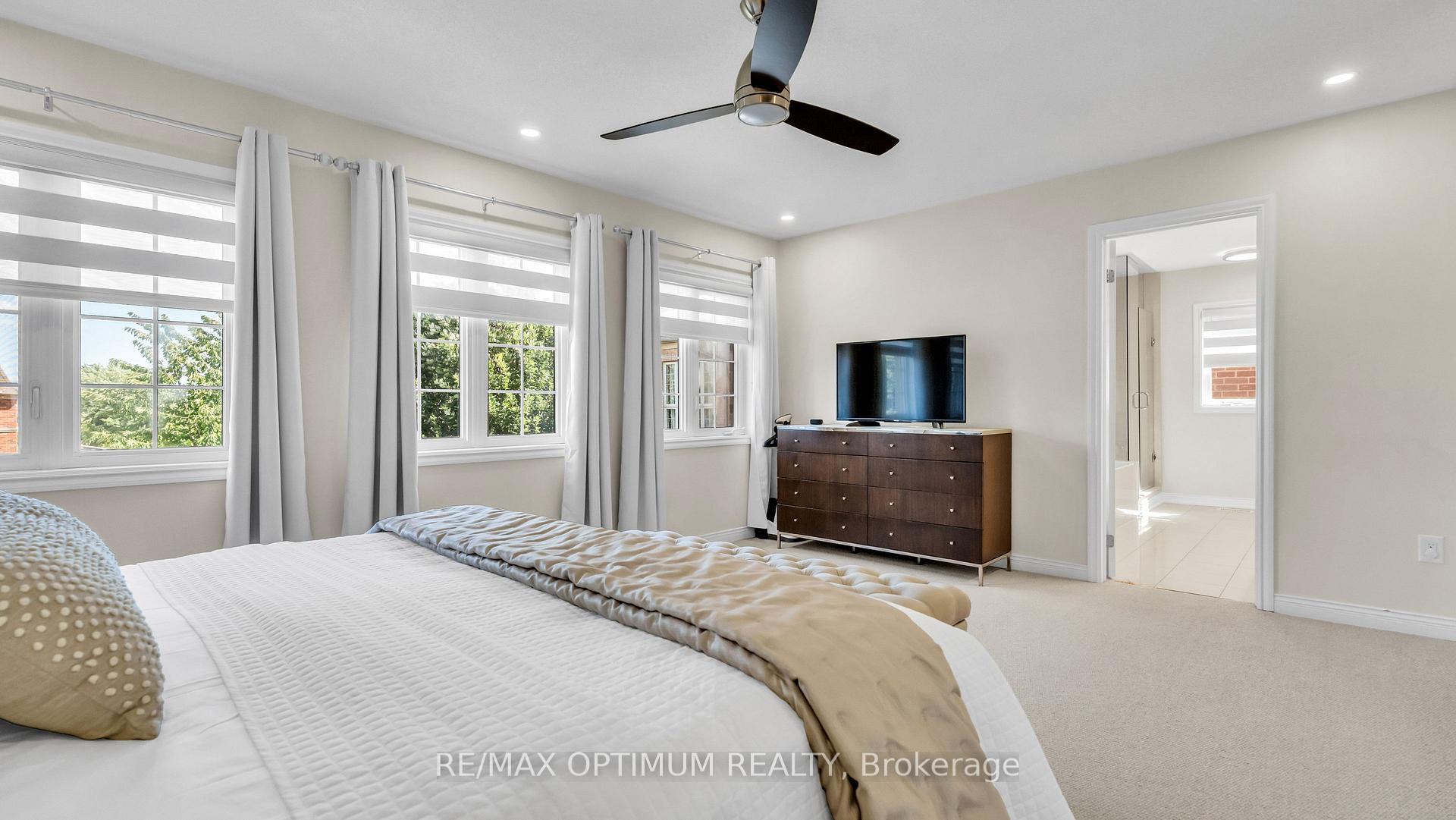 Photo 23 of 37 Island Grove, Brampton, Credit Valley — HOMEH