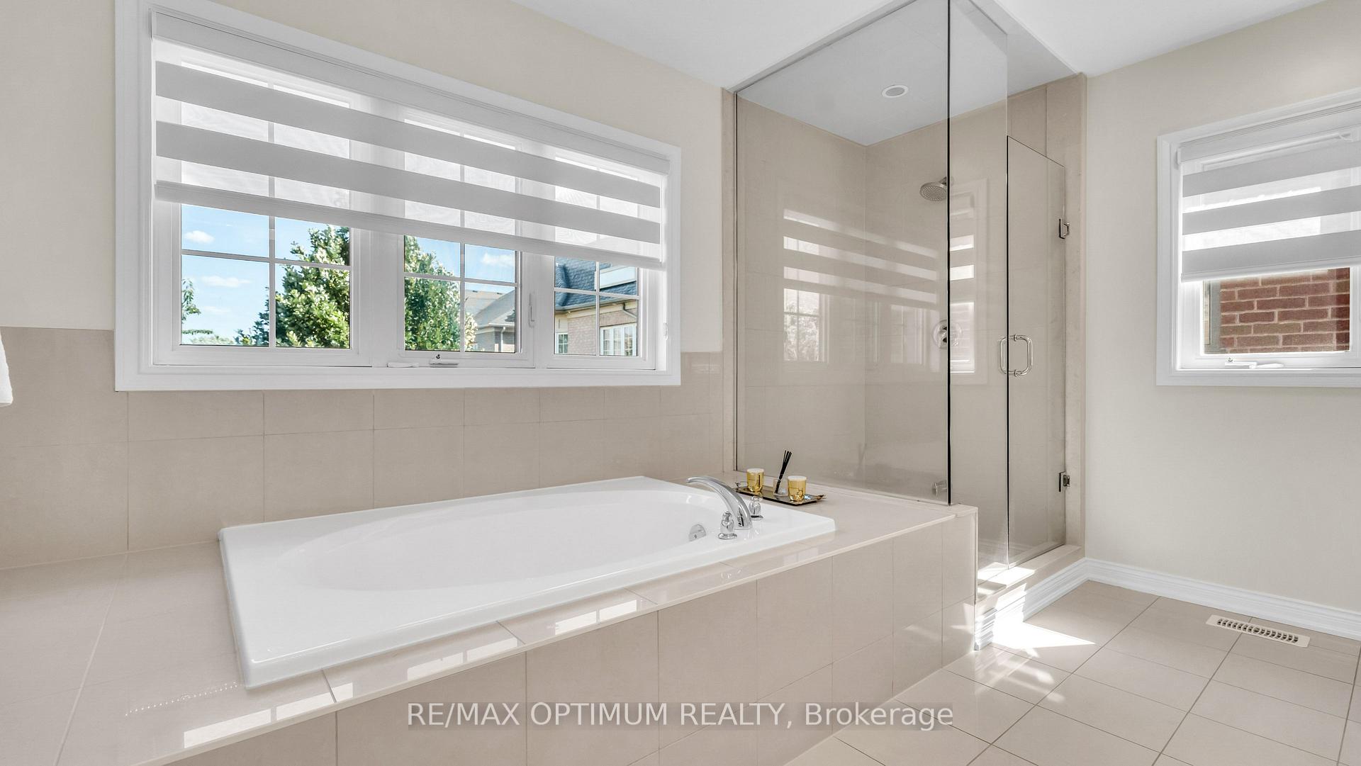 Photo 25 of 37 Island Grove, Brampton, Credit Valley — HOMEH