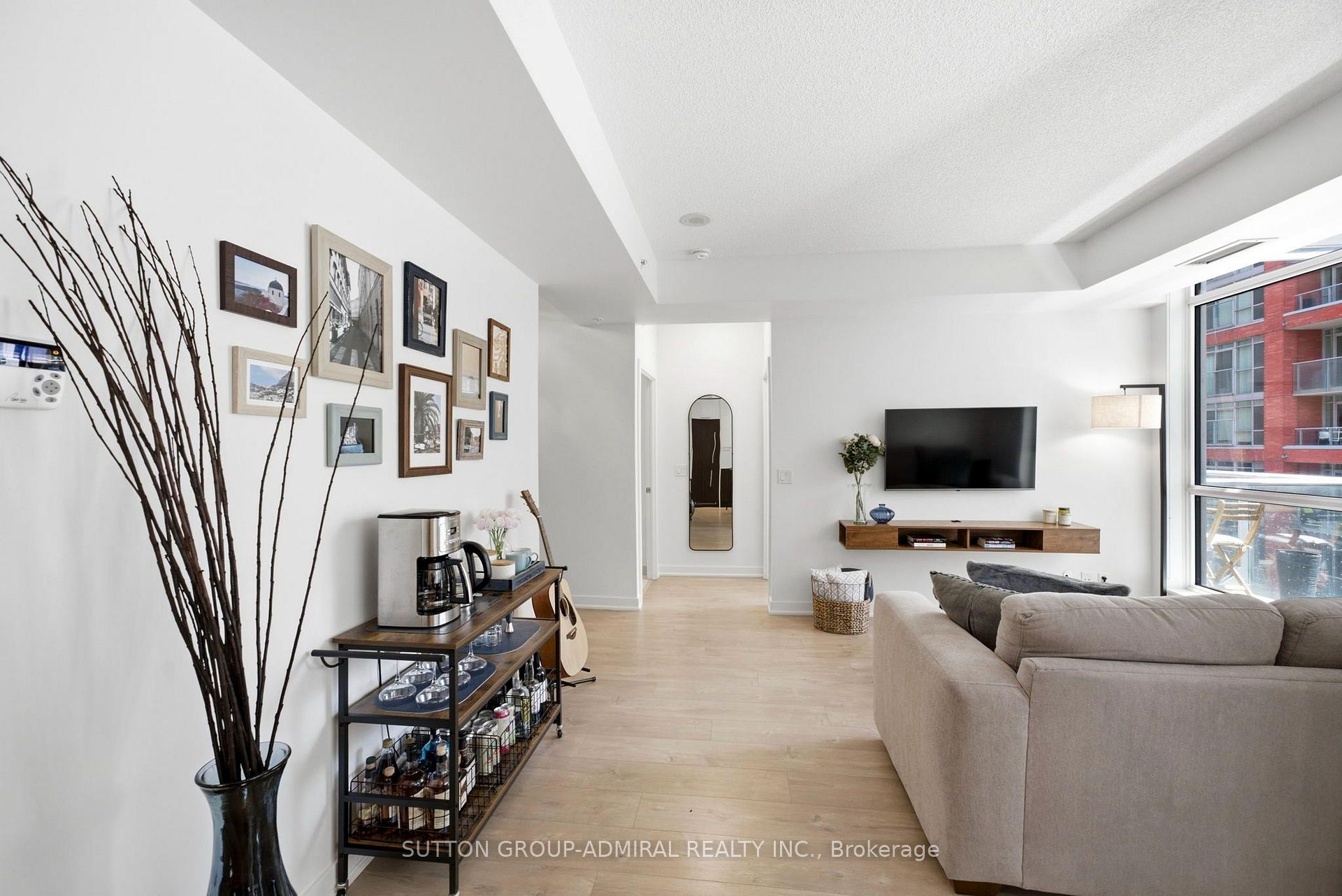 Photo 12 of Unit 312, 30 Nelson Street, Toronto, Waterfront Communities — HOMEH