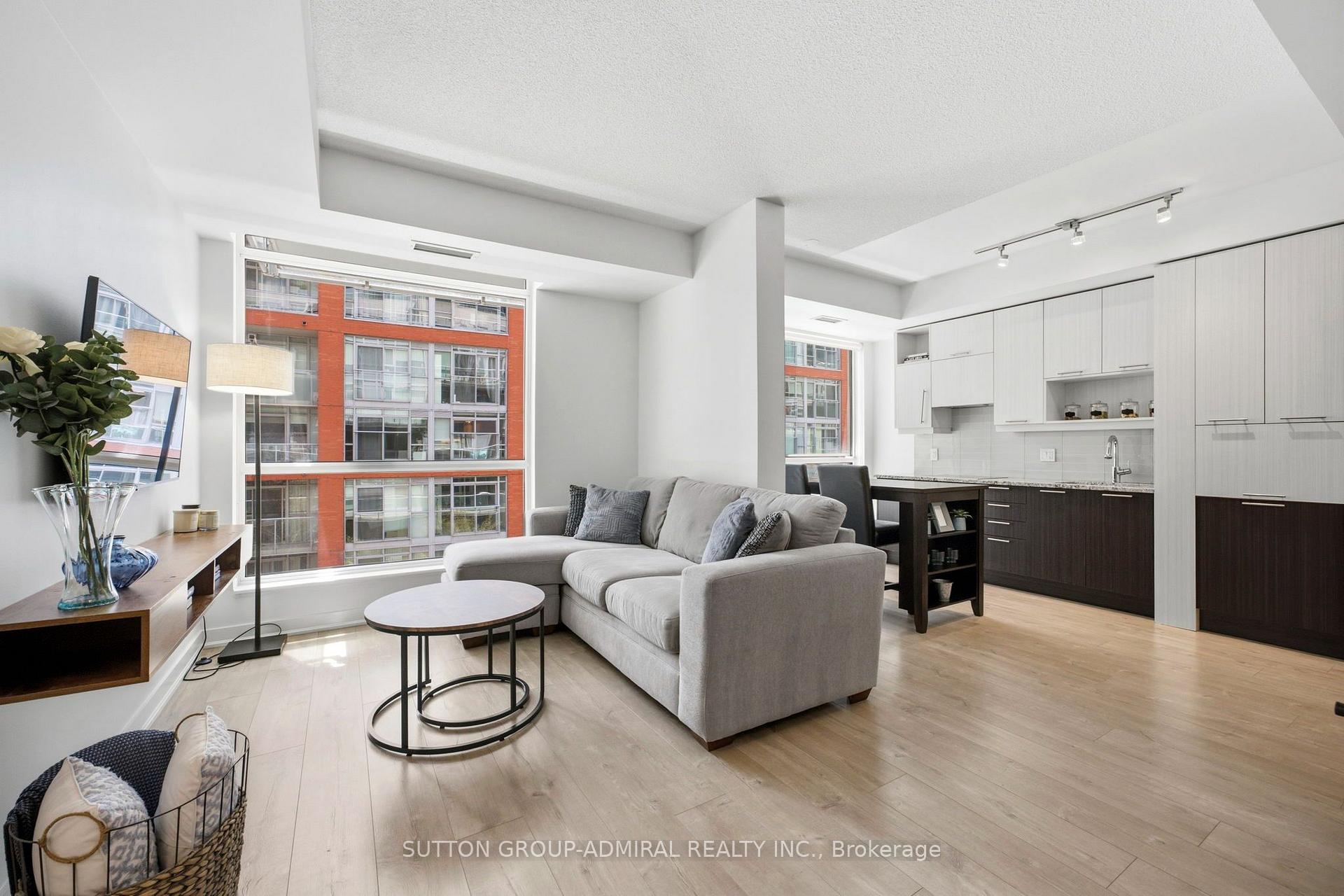 Photo 14 of Unit 312, 30 Nelson Street, Toronto, Waterfront Communities — HOMEH