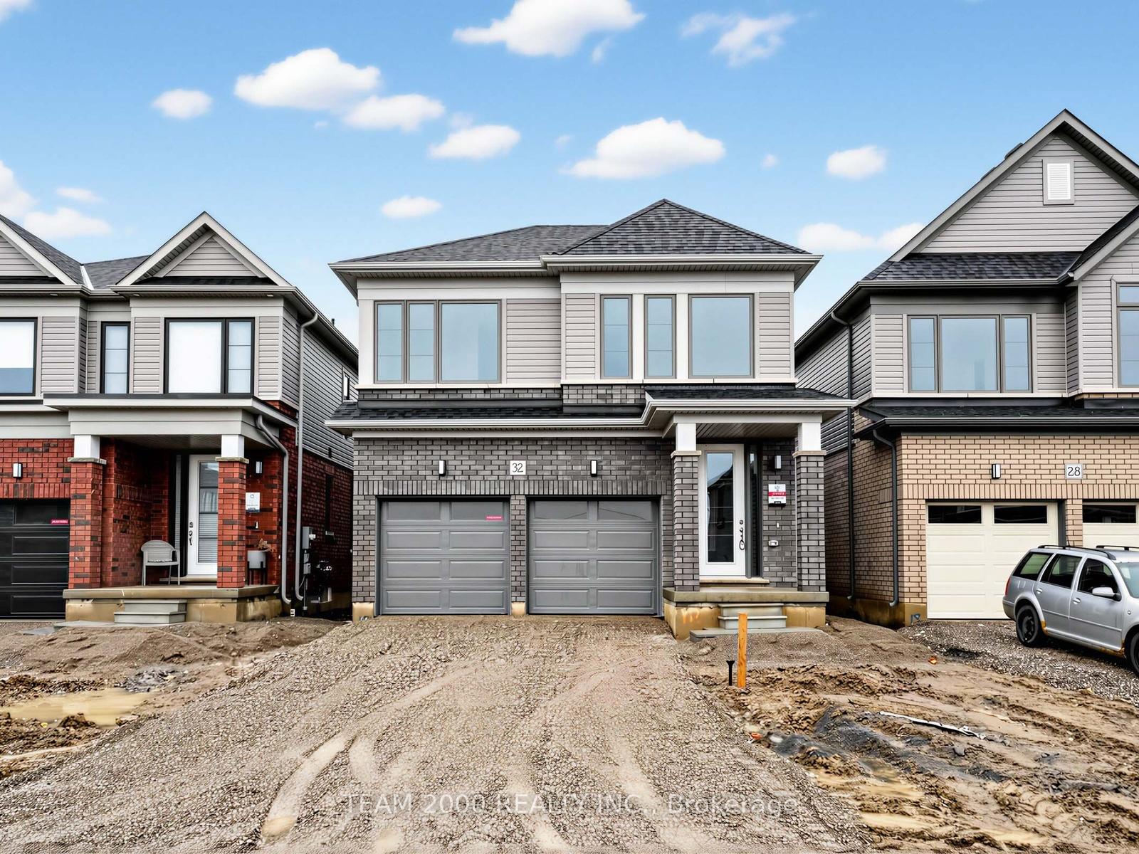 Photo 1 of 32 Mayhew Lane, Hamilton, Binbrook — HOMEH