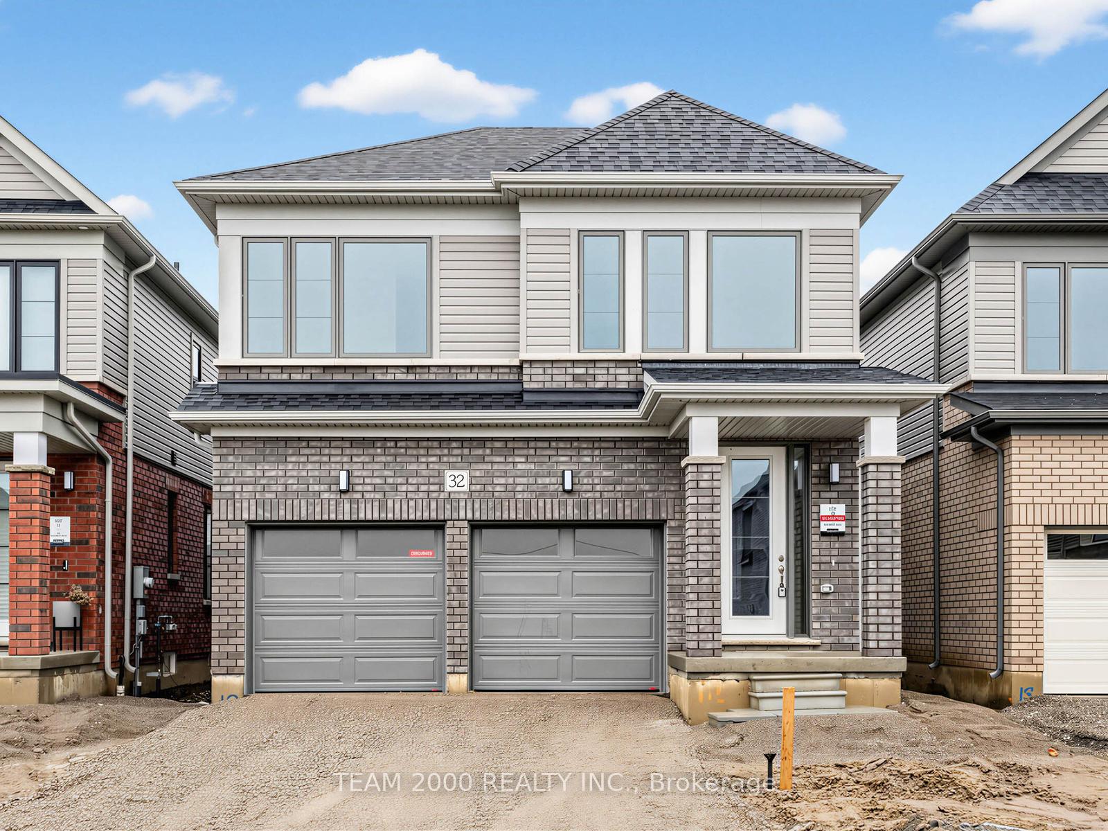 Photo 3 of 32 Mayhew Lane, Hamilton, Binbrook — HOMEH
