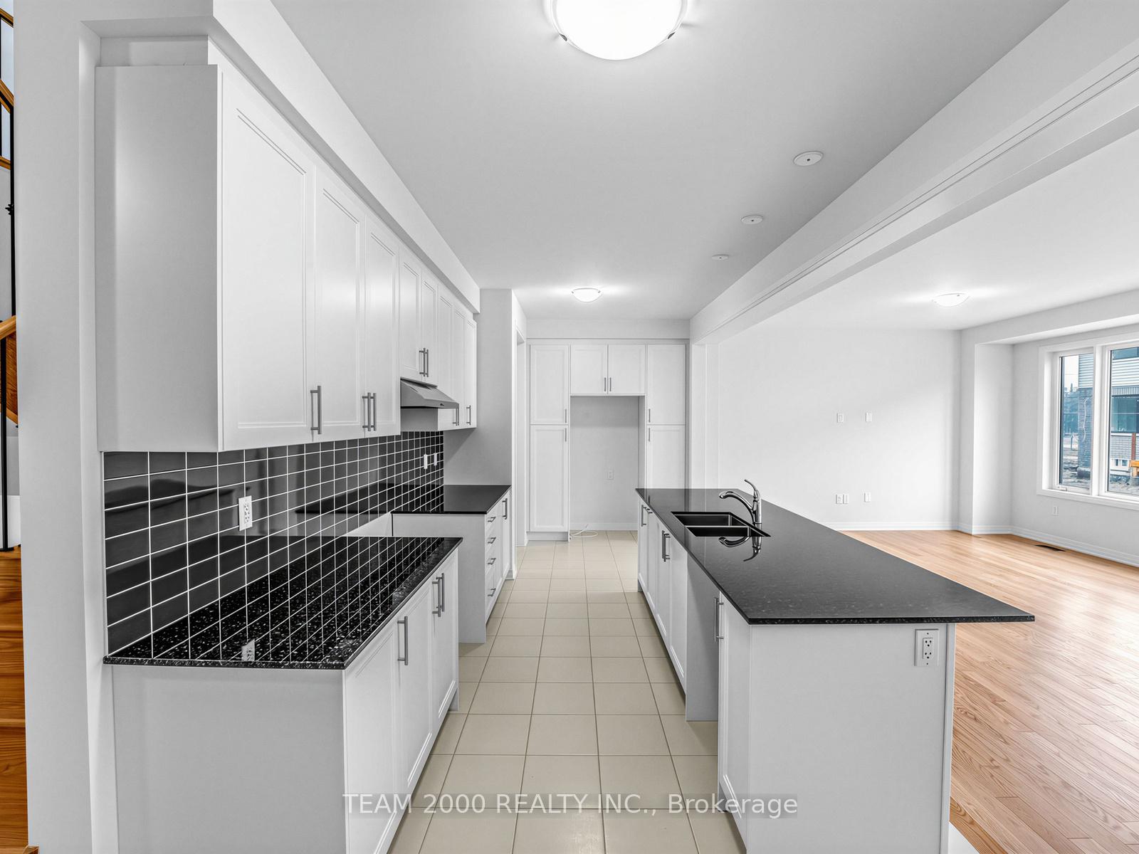 Photo 7 of 32 Mayhew Lane, Hamilton, Binbrook — HOMEH