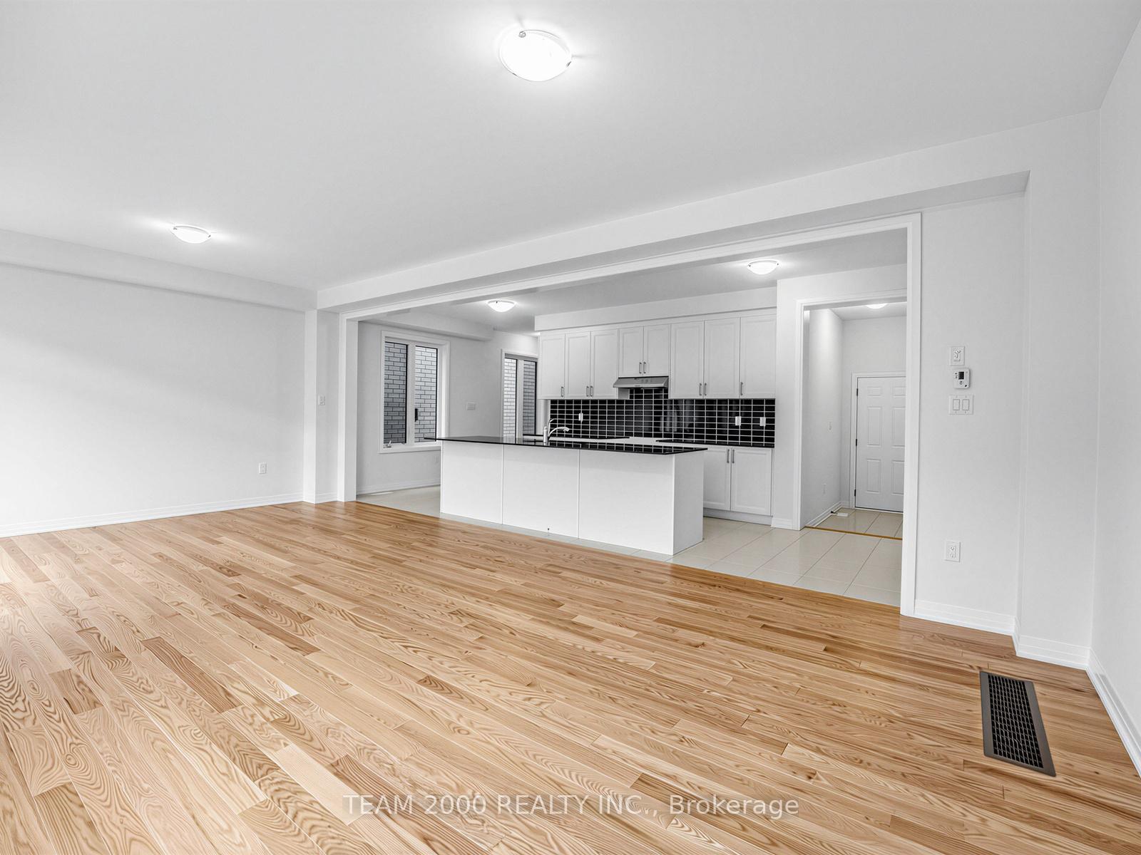 Photo 10 of 32 Mayhew Lane, Hamilton, Binbrook — HOMEH