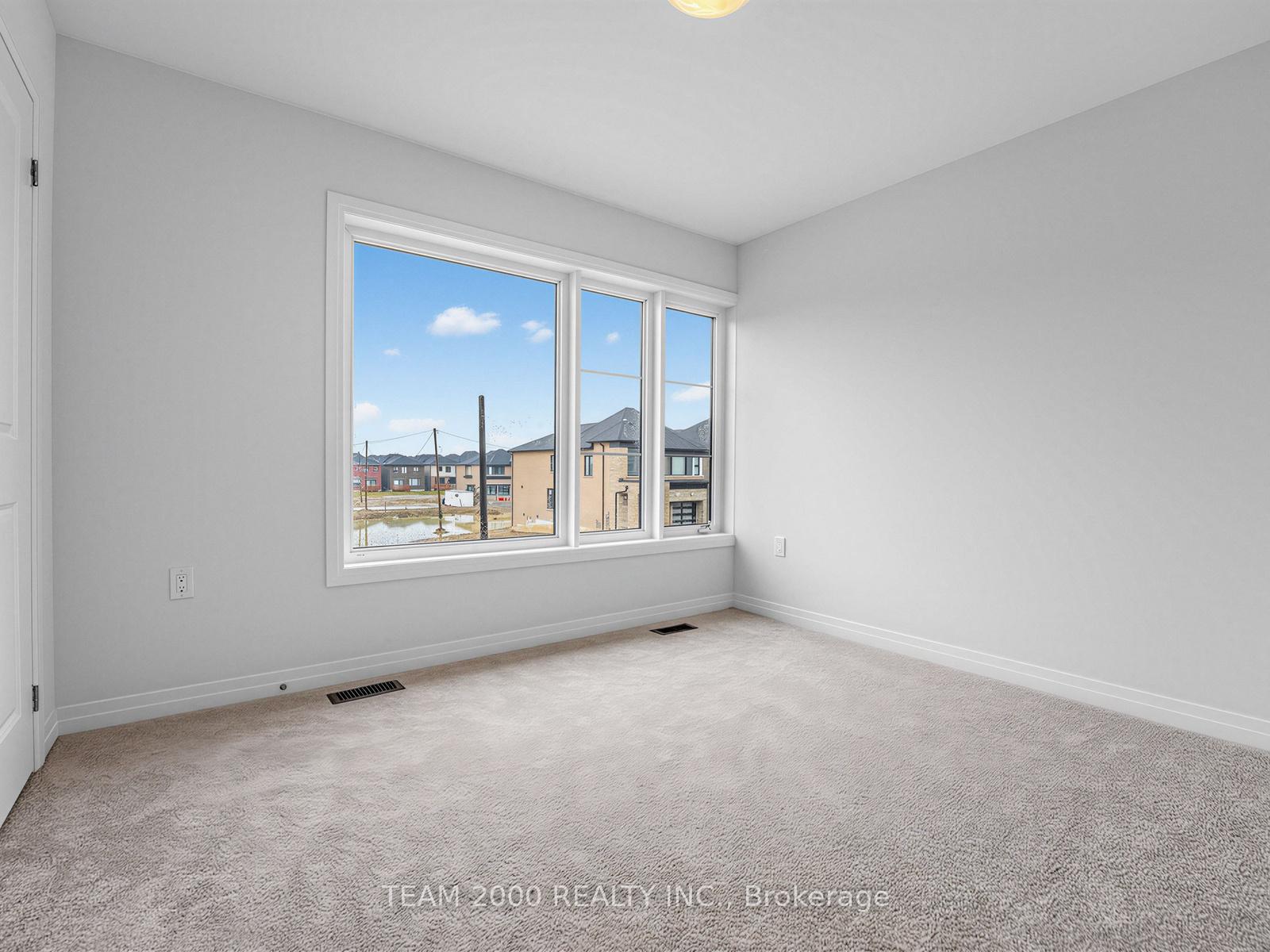 Photo 30 of 32 Mayhew Lane, Hamilton, Binbrook — HOMEH