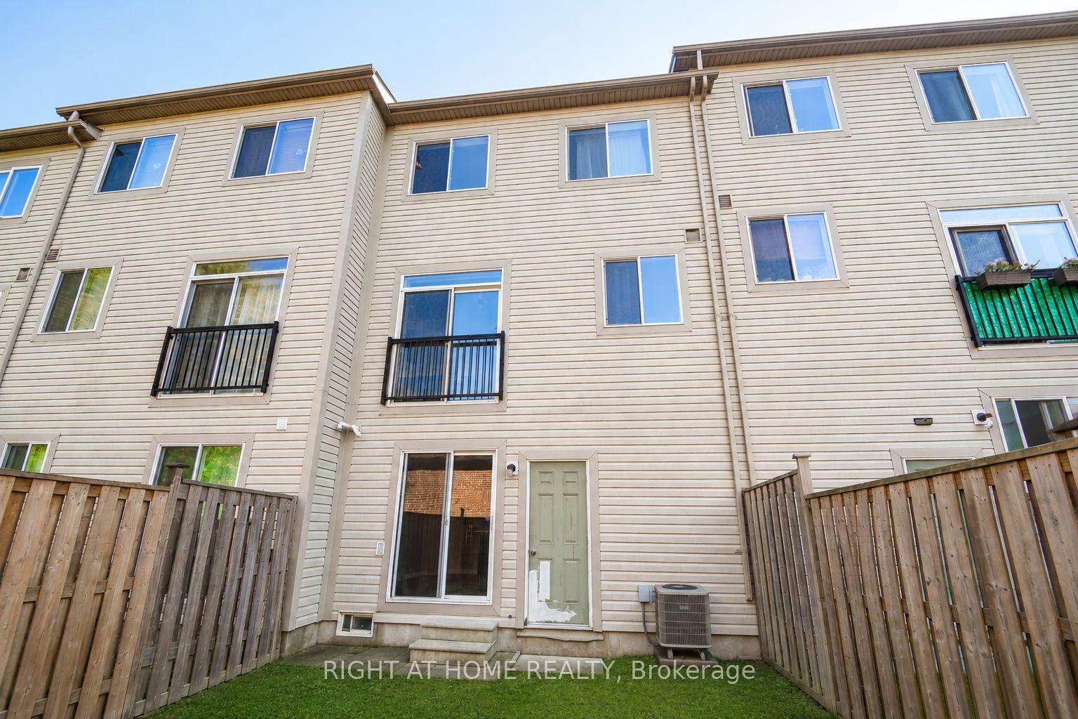 Photo 20 of 48 Curran Hall Crescent, Scarborough, Morningside — HOMEH