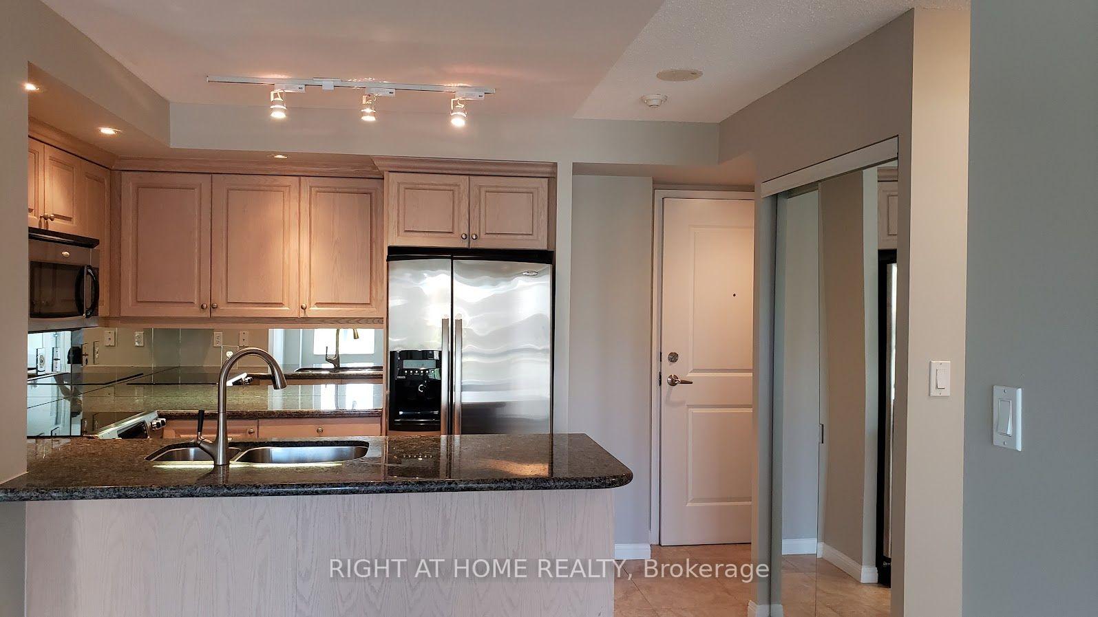 Photo 6 of Unit 327, 900 Mount Pleasant Road, Toronto, Mount Pleasant West — HOMEH