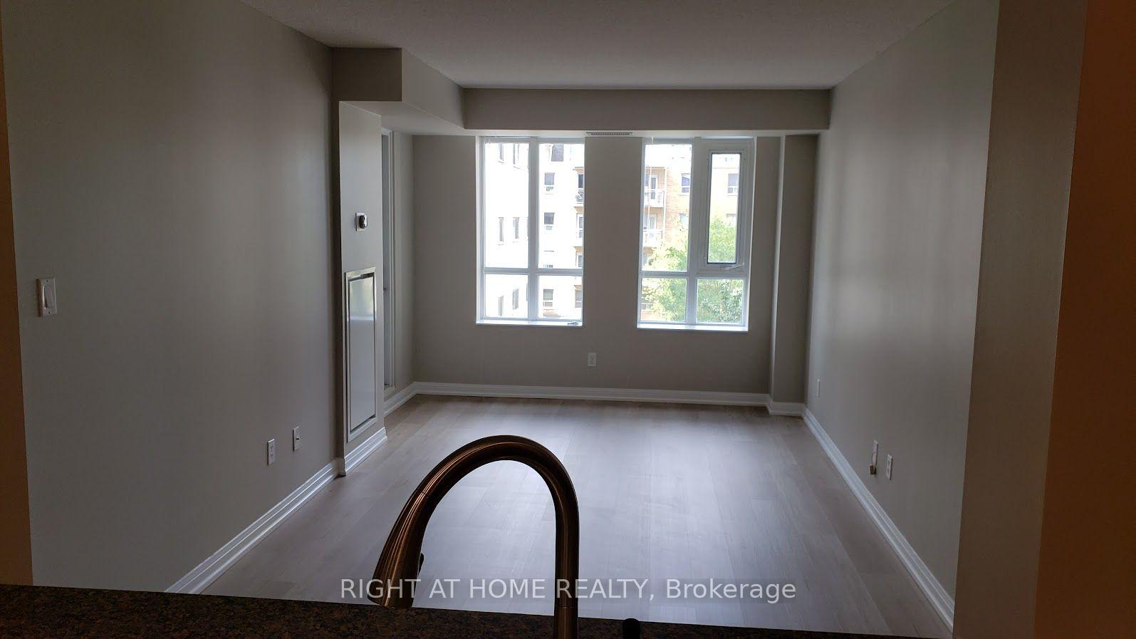 Photo 7 of Unit 327, 900 Mount Pleasant Road, Toronto, Mount Pleasant West — HOMEH