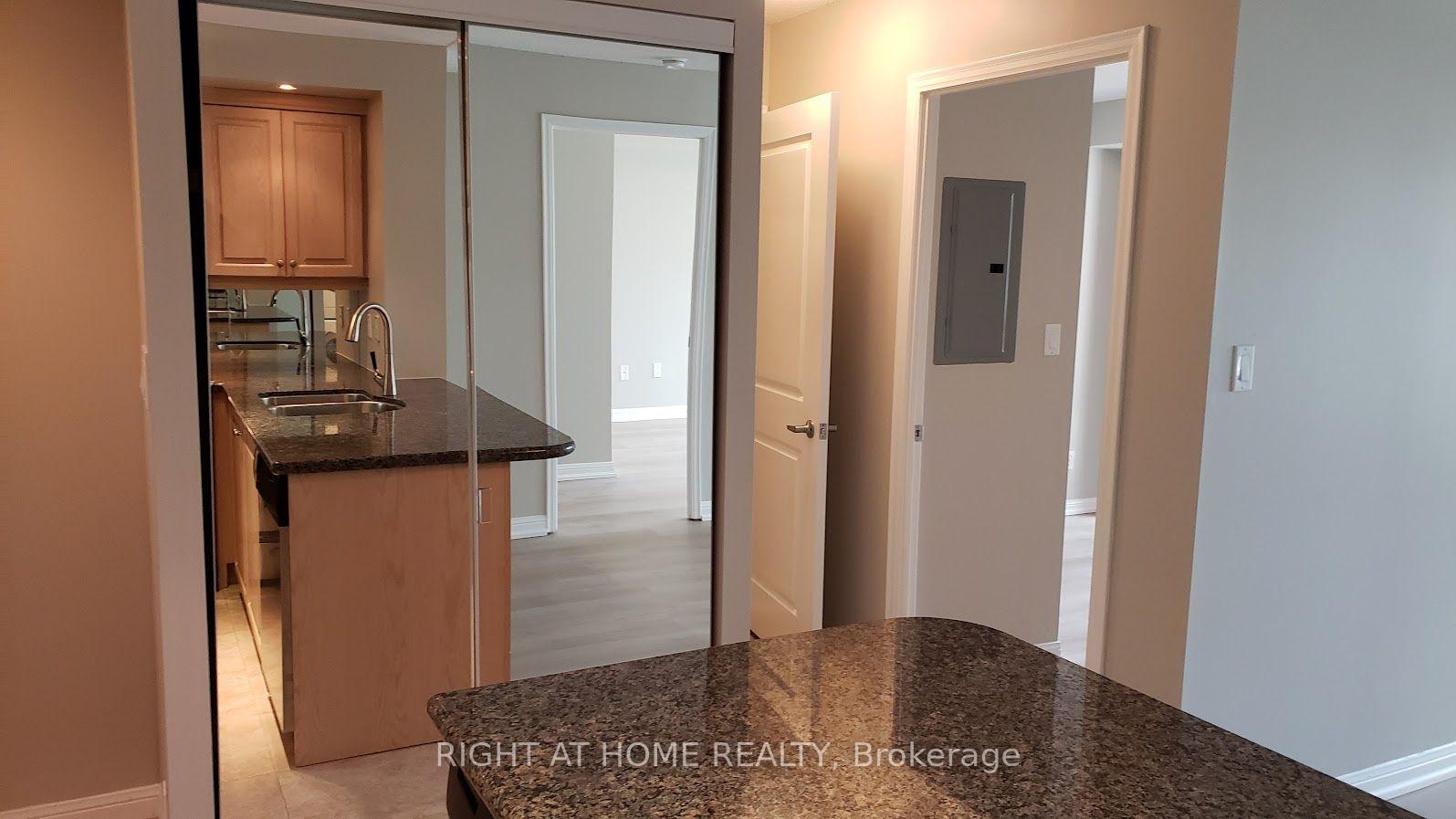 Photo 8 of Unit 327, 900 Mount Pleasant Road, Toronto, Mount Pleasant West — HOMEH