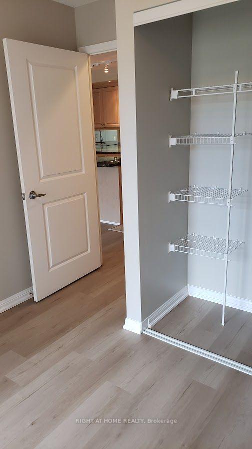 Photo 13 of Unit 327, 900 Mount Pleasant Road, Toronto, Mount Pleasant West — HOMEH