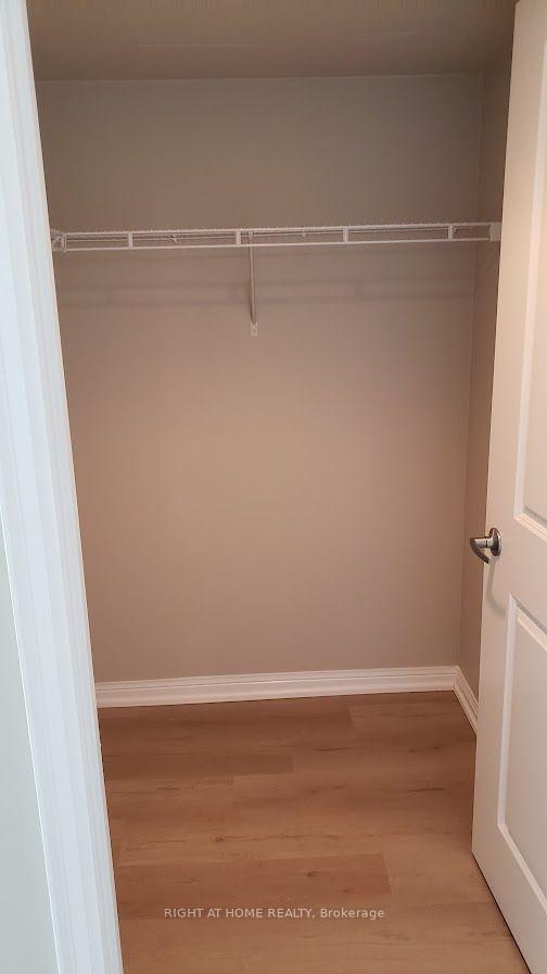 Photo 15 of Unit 327, 900 Mount Pleasant Road, Toronto, Mount Pleasant West — HOMEH