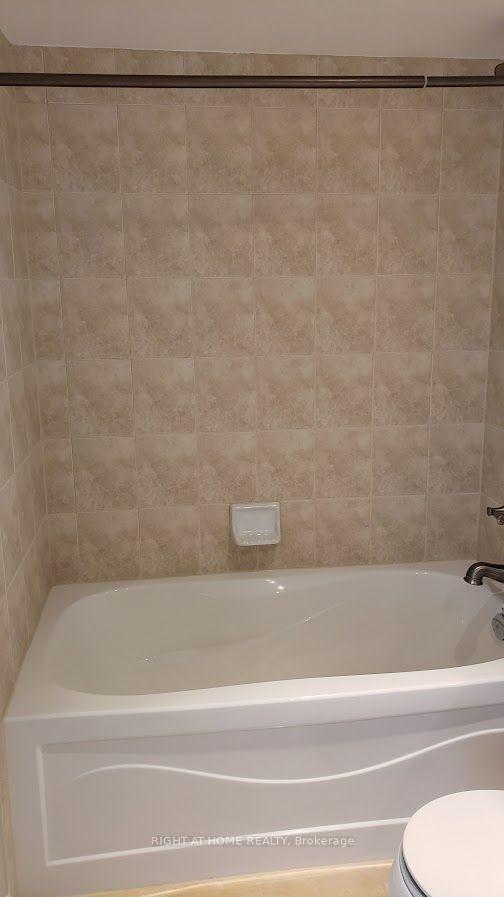 Photo 19 of Unit 327, 900 Mount Pleasant Road, Toronto, Mount Pleasant West — HOMEH