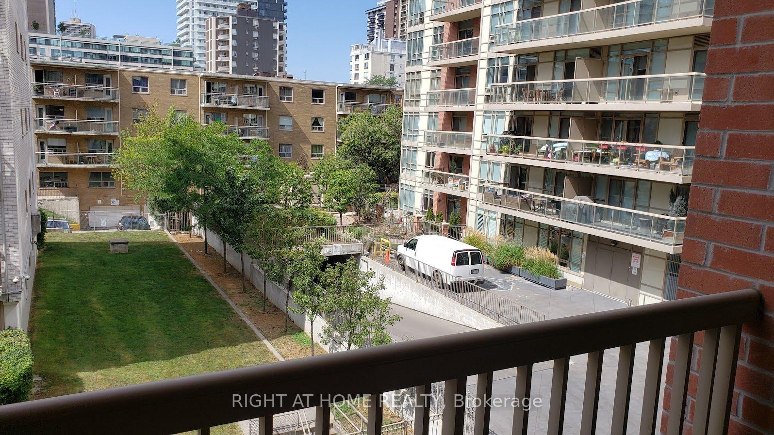 Photo 21 of Unit 327, 900 Mount Pleasant Road, Toronto, Mount Pleasant West — HOMEH