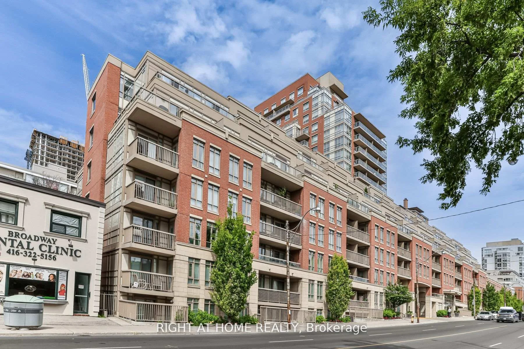 Photo 3 of Unit 327, 900 Mount Pleasant Road, Toronto, Mount Pleasant West — HOMEH