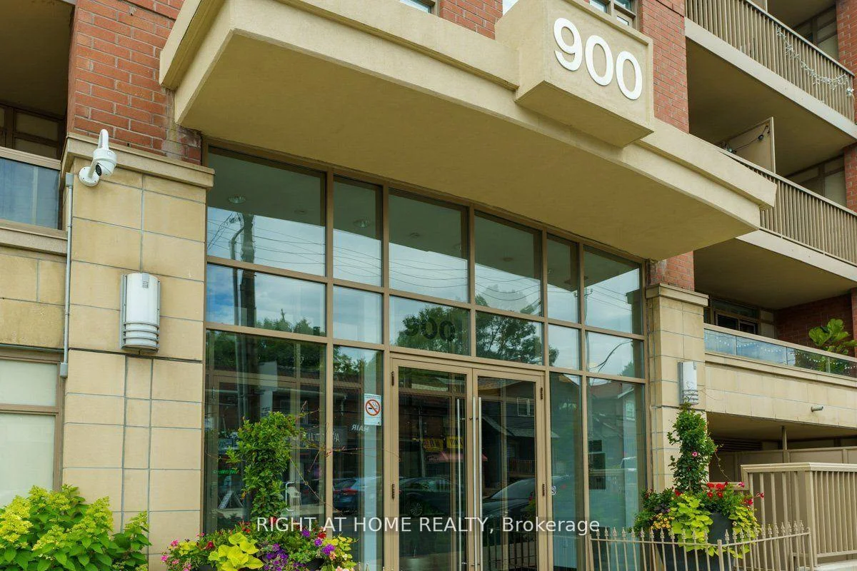 Photo 4 of Unit 327, 900 Mount Pleasant Road, Toronto, Mount Pleasant West — HOMEH