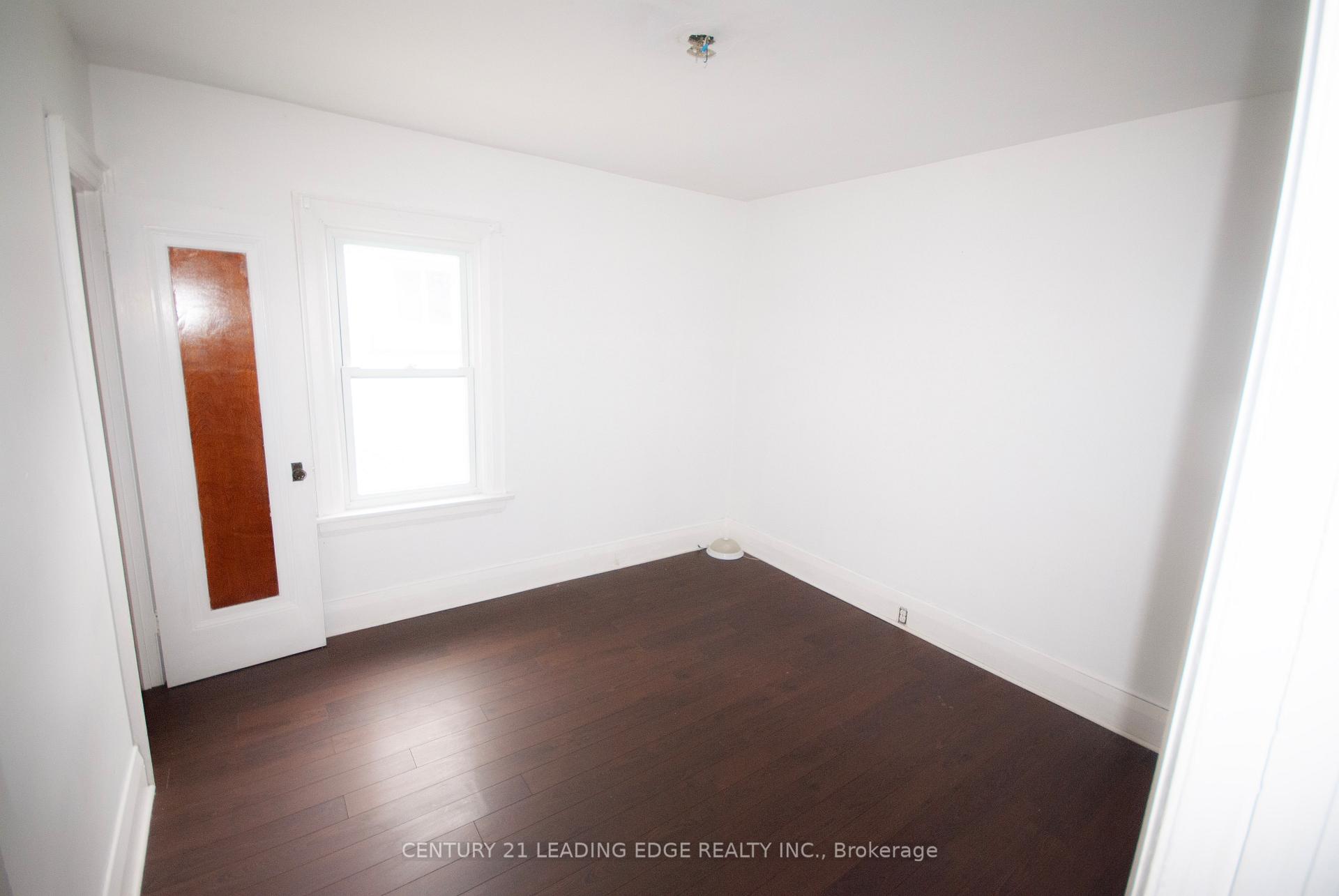 Photo 8 of 208 Oshawa Boulevard N, Oshawa, O'Neill — HOMEH