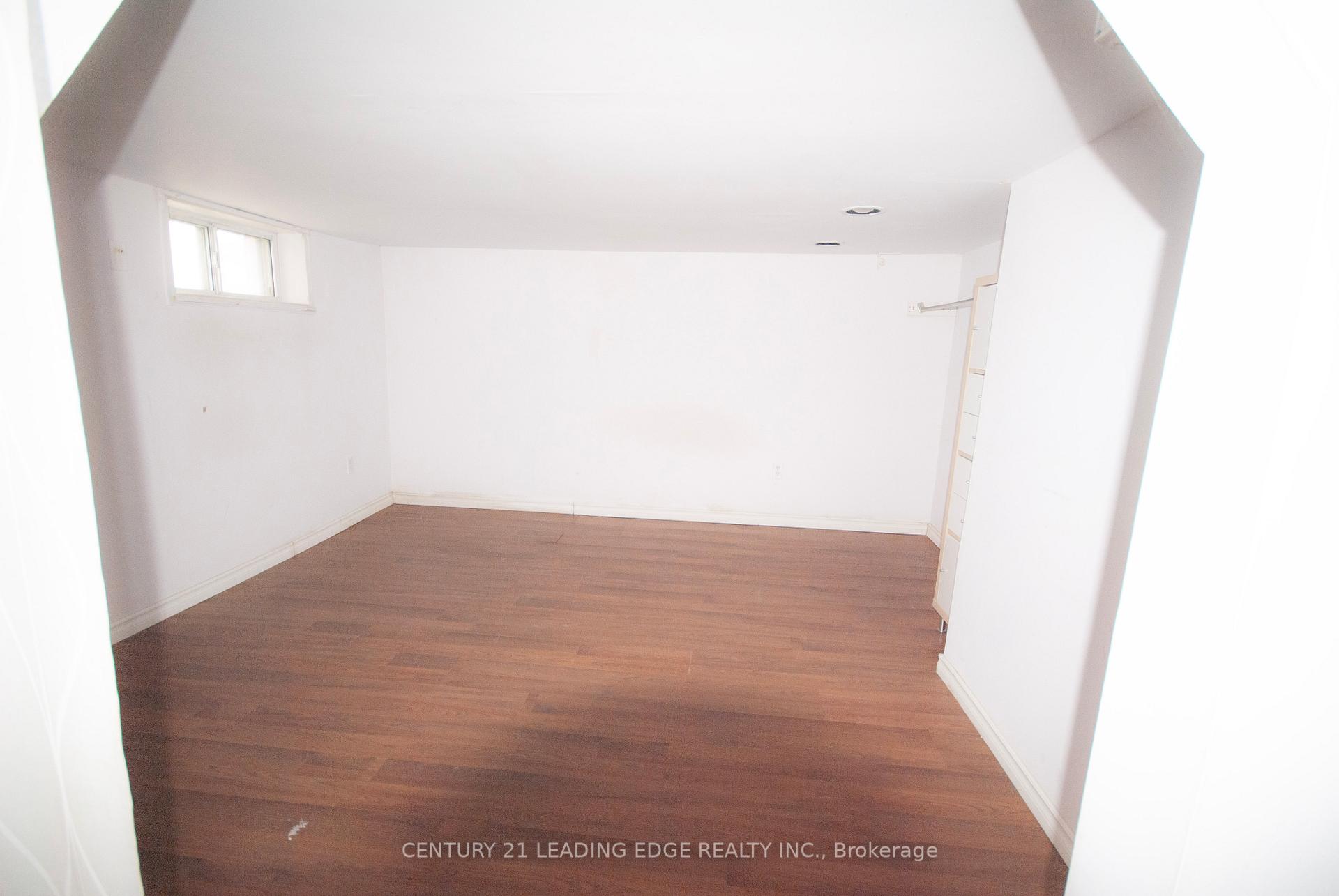Photo 11 of 208 Oshawa Boulevard N, Oshawa, O'Neill — HOMEH