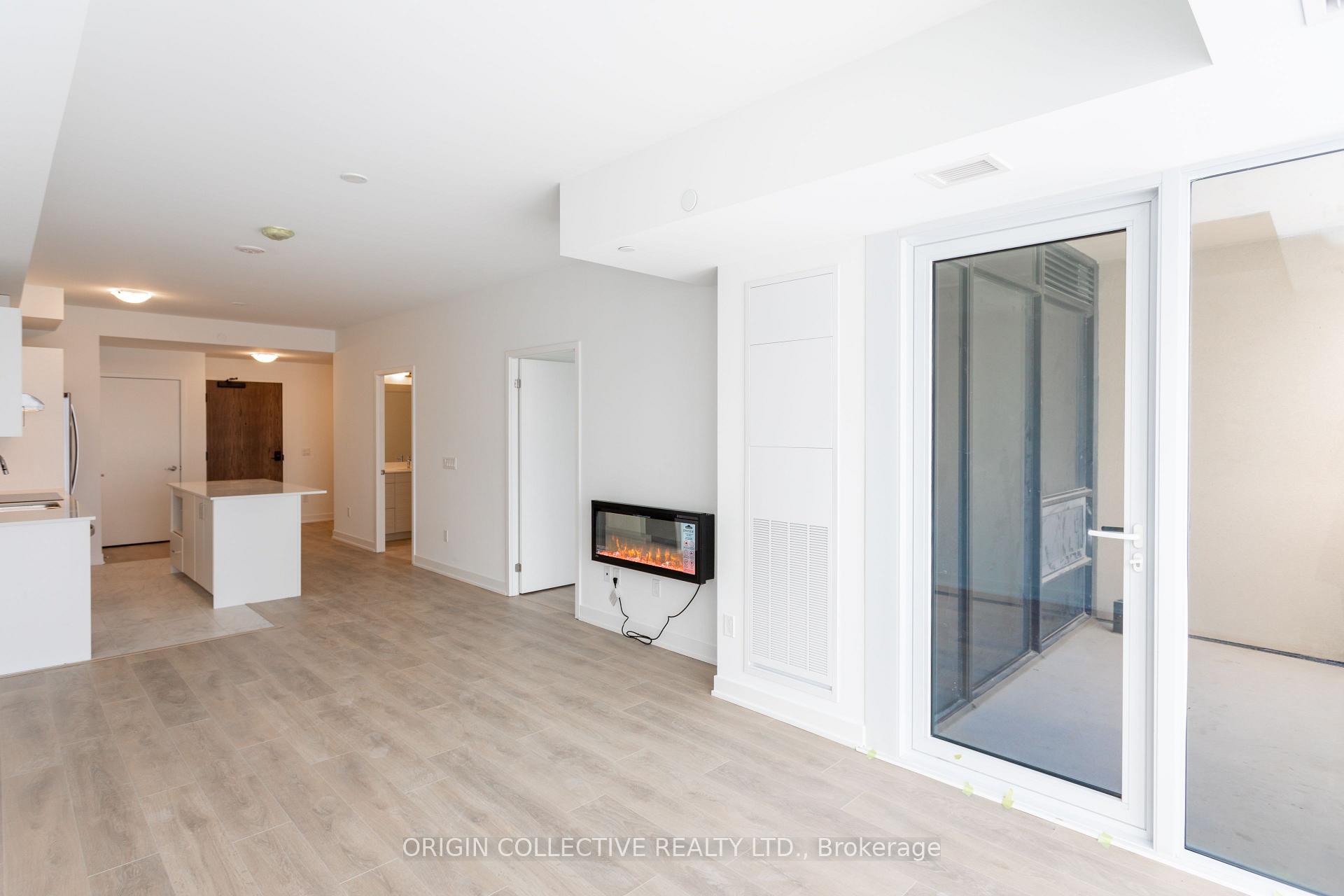 Photo 9 of Unit 605, 1035 Southdown Road, Mississauga, Clarkson — HOMEH