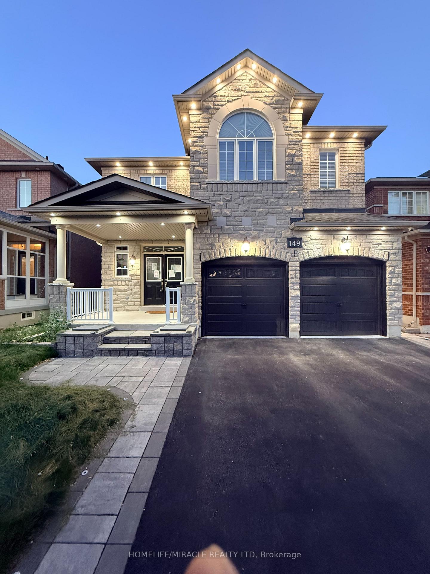 Photo 2 of 149 Riverwalk Drive, Markham, Box Grove — HOMEH