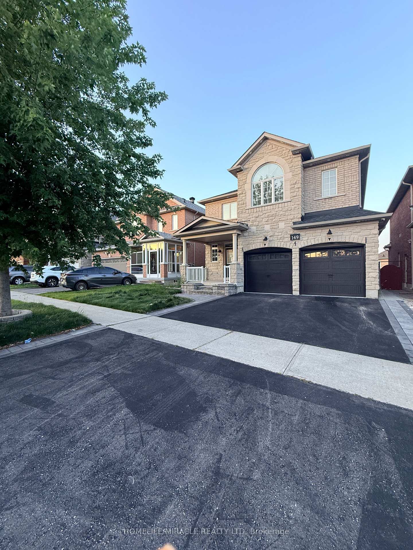 Photo 3 of 149 Riverwalk Drive, Markham, Box Grove — HOMEH