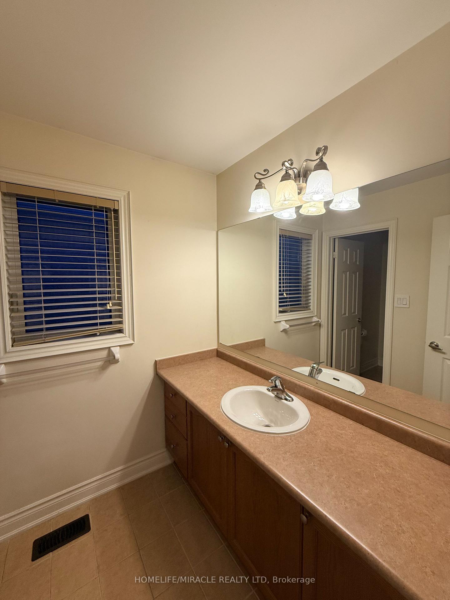 Photo 20 of 149 Riverwalk Drive, Markham, Box Grove — HOMEH