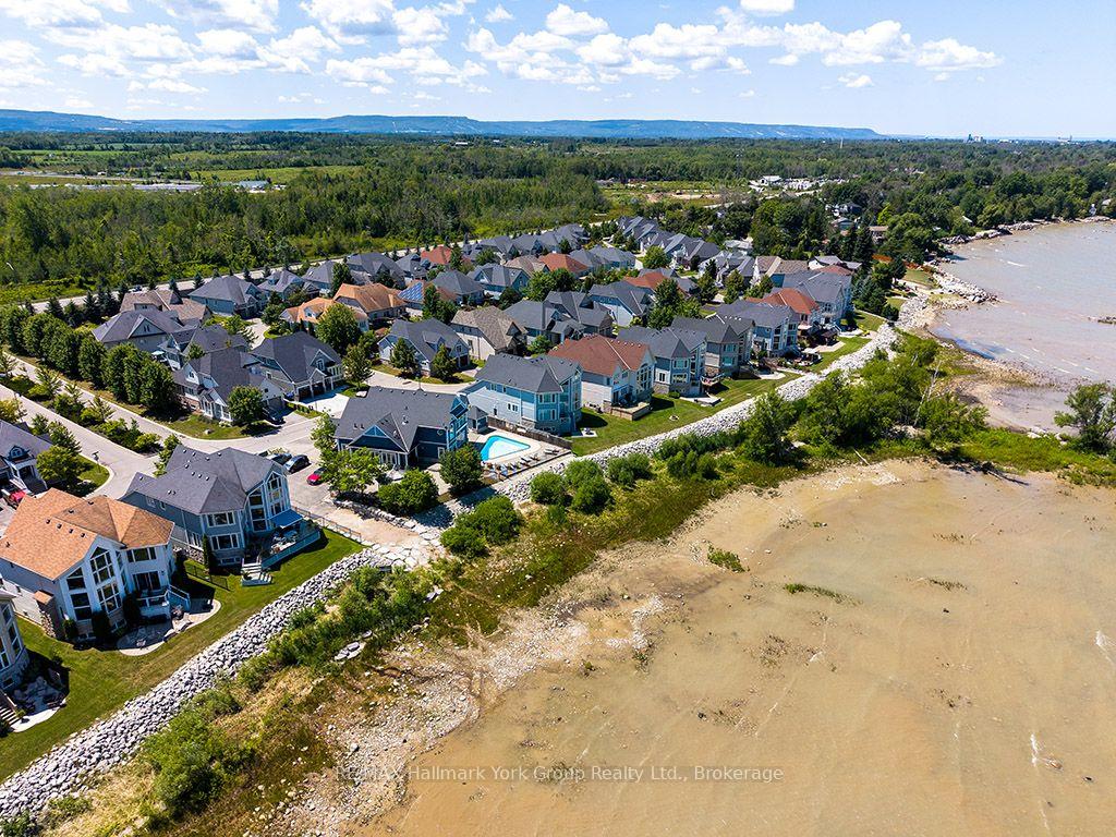 Photo 27 of 46 Starboard Circle, Wasaga Beach — HOMEH