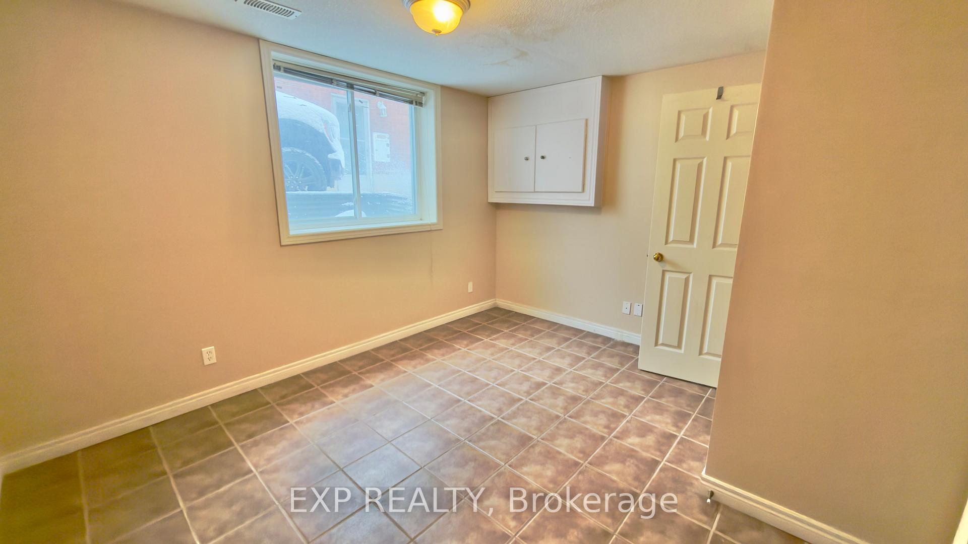 Photo 14 of 16 Marshall Street, Waterloo, Beechwood/University — HOMEH