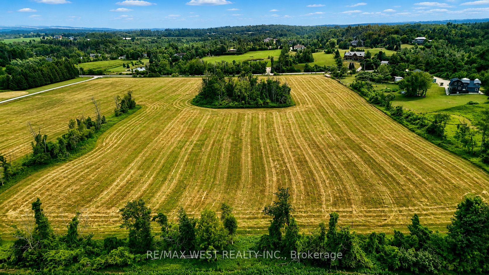 Photo 9 of 22 Sydenham Trail W, Clearview, Rural Clearview — HOMEH
