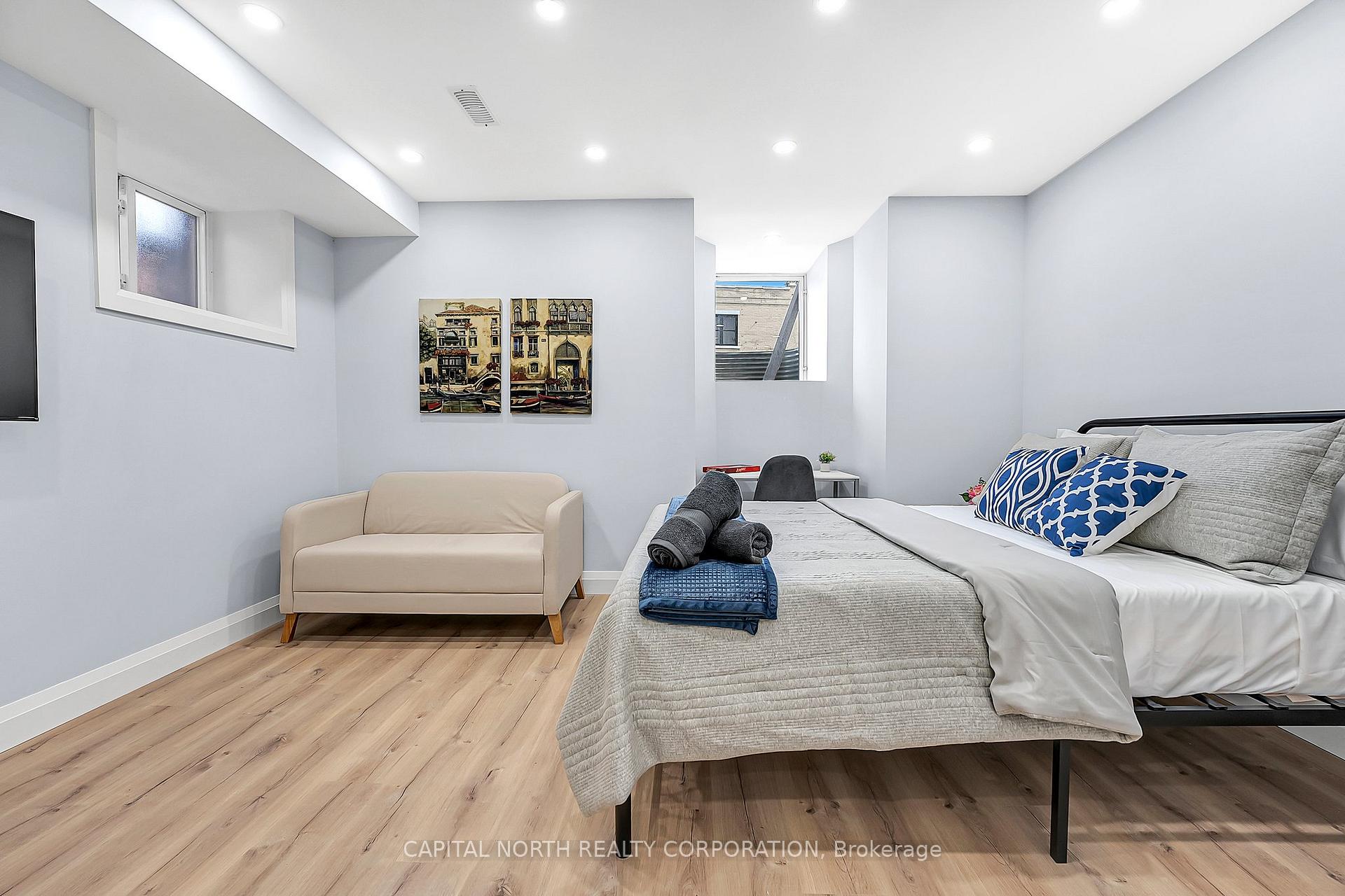 Photo 13 of Unit 3, 556 King Street E, Hamilton, Landsdale — HOMEH