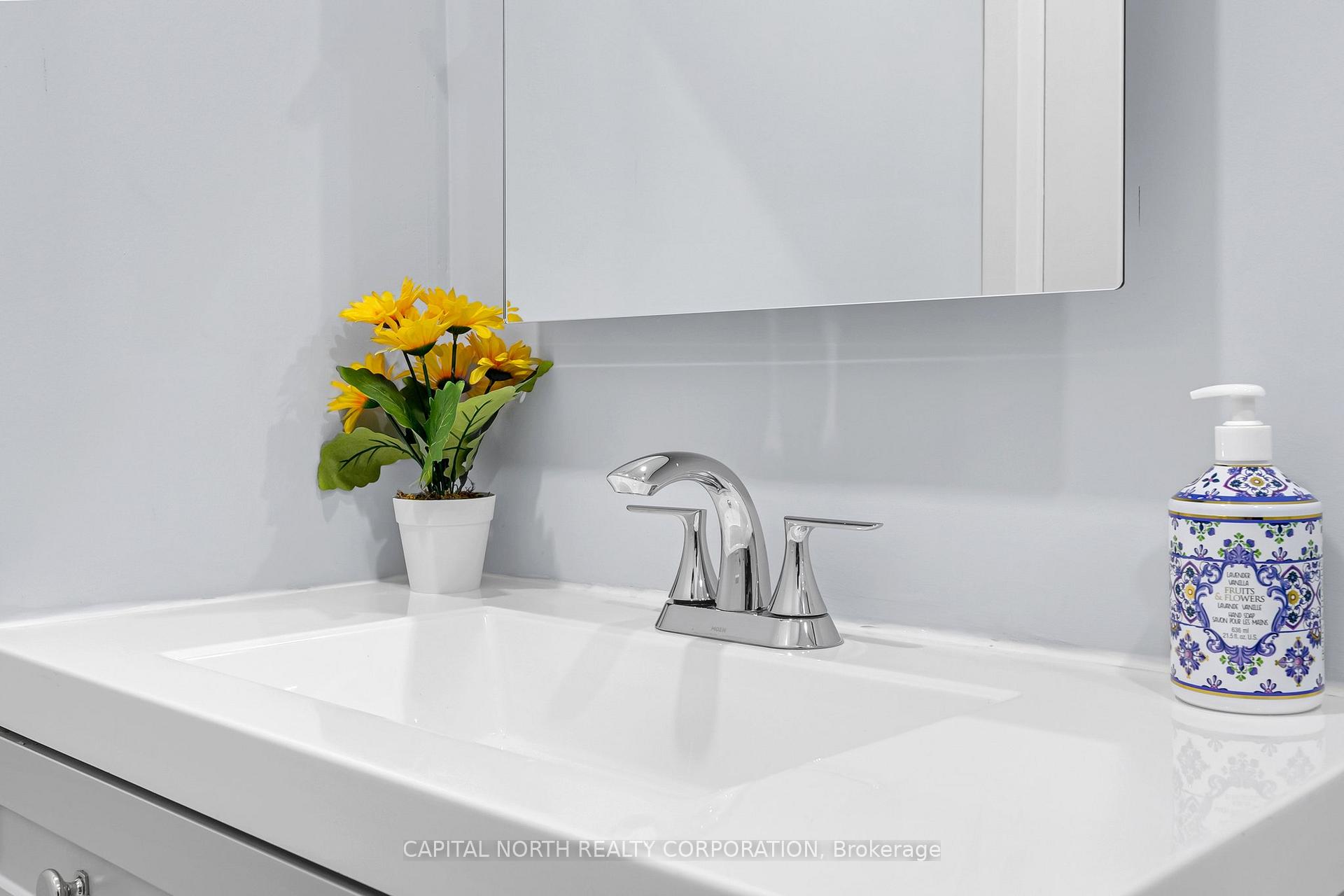 Photo 19 of Unit 3, 556 King Street E, Hamilton, Landsdale — HOMEH