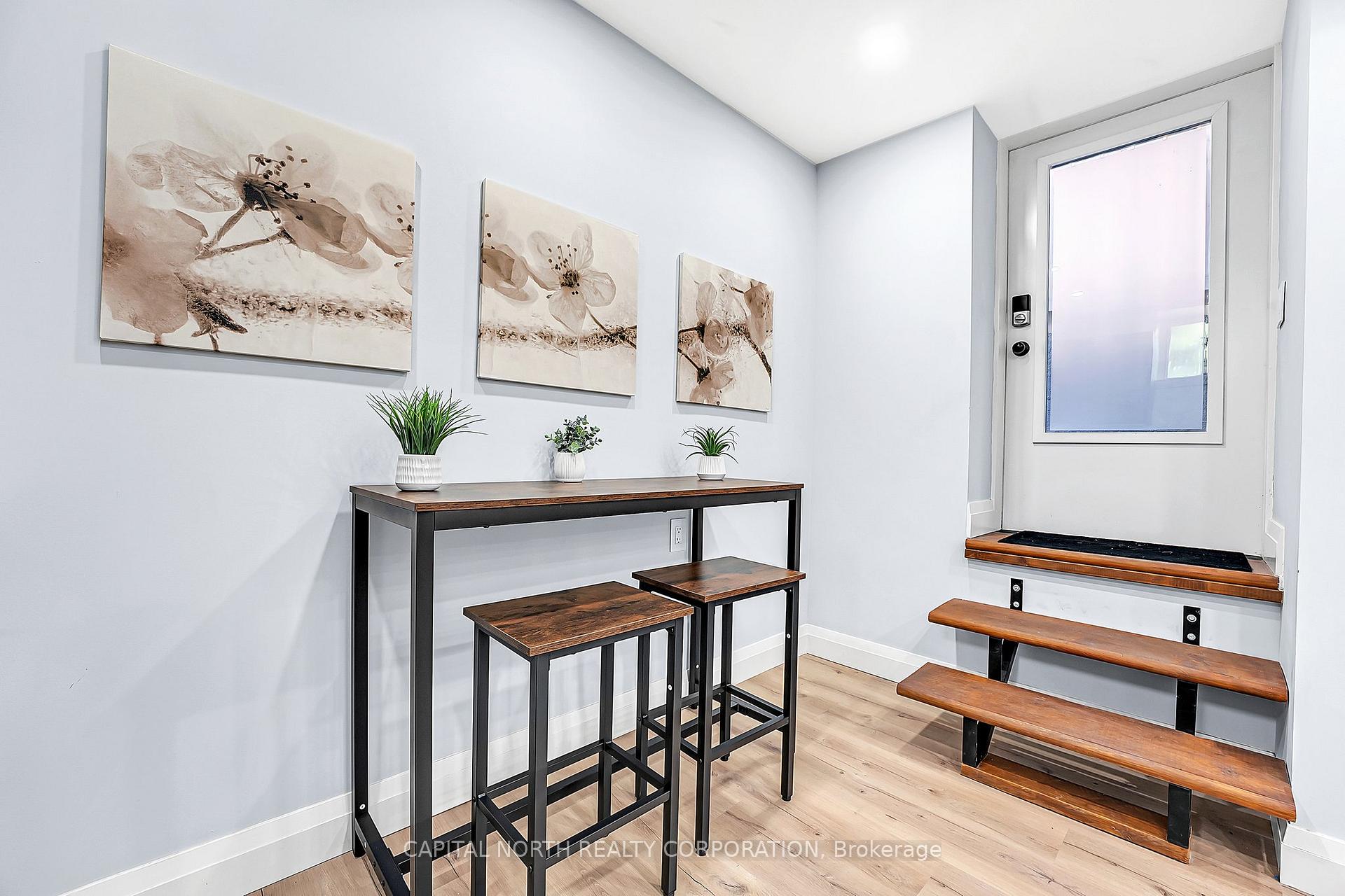 Photo 6 of Unit 3, 556 King Street E, Hamilton, Landsdale — HOMEH