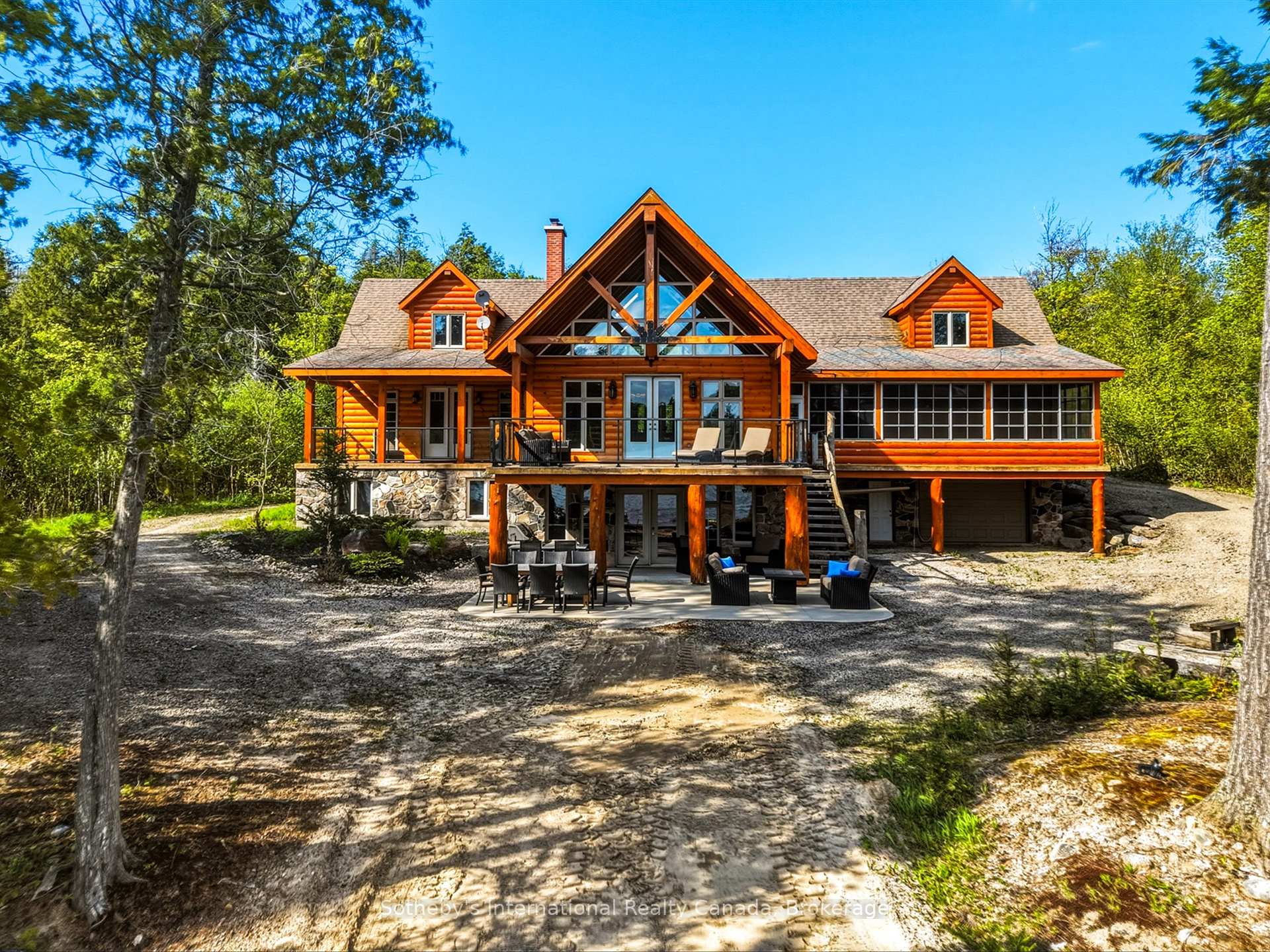 Photo 3 of 2889 Ahmic Lake Road, Magnetawan — HOMEH