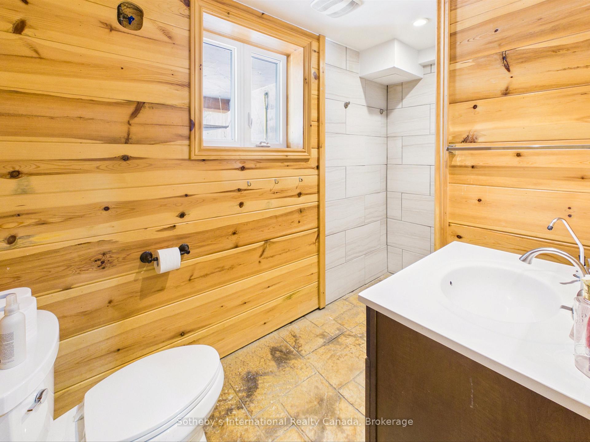 Photo 36 of 2889 Ahmic Lake Road, Magnetawan — HOMEH